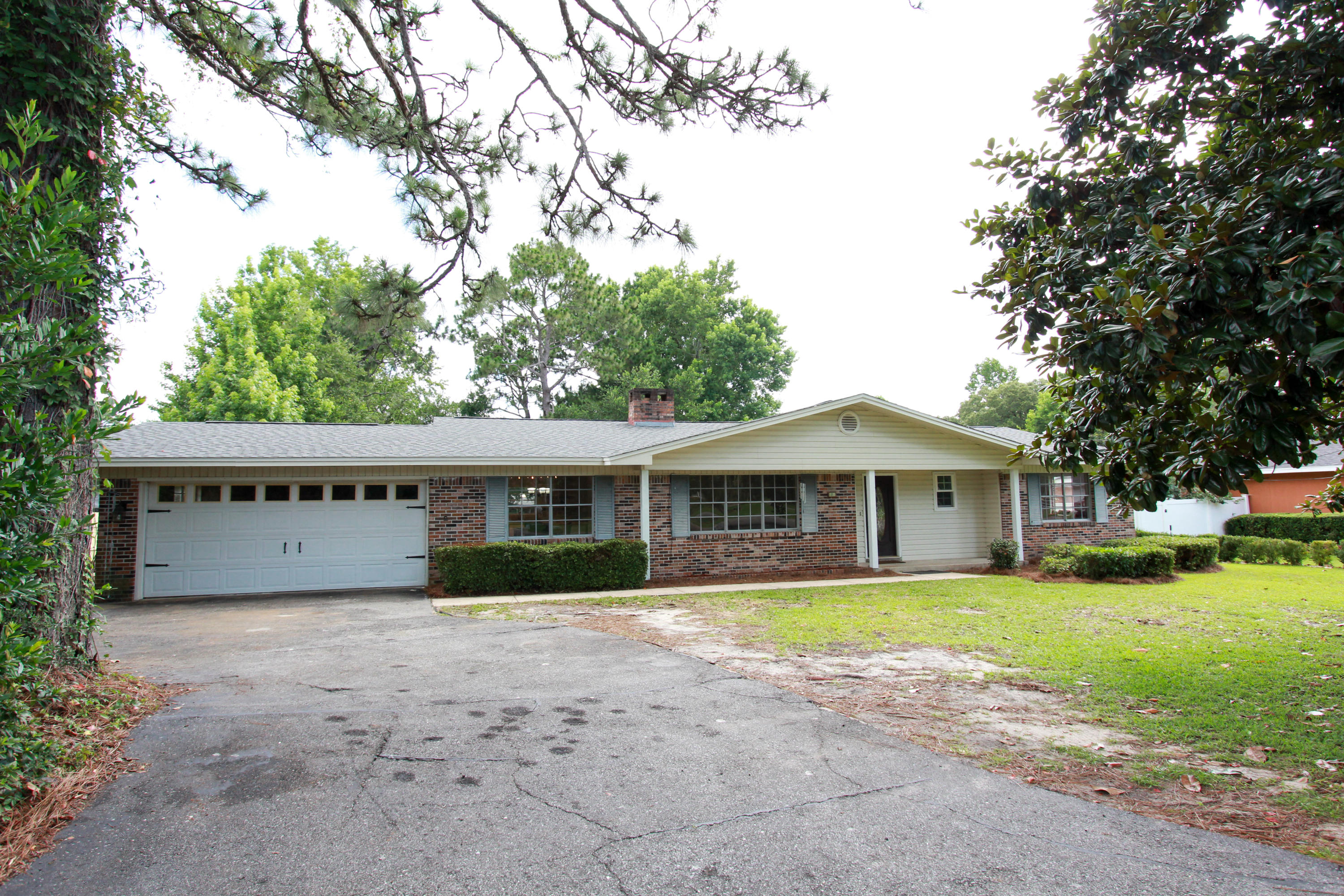BAYOU POQUITO - Residential