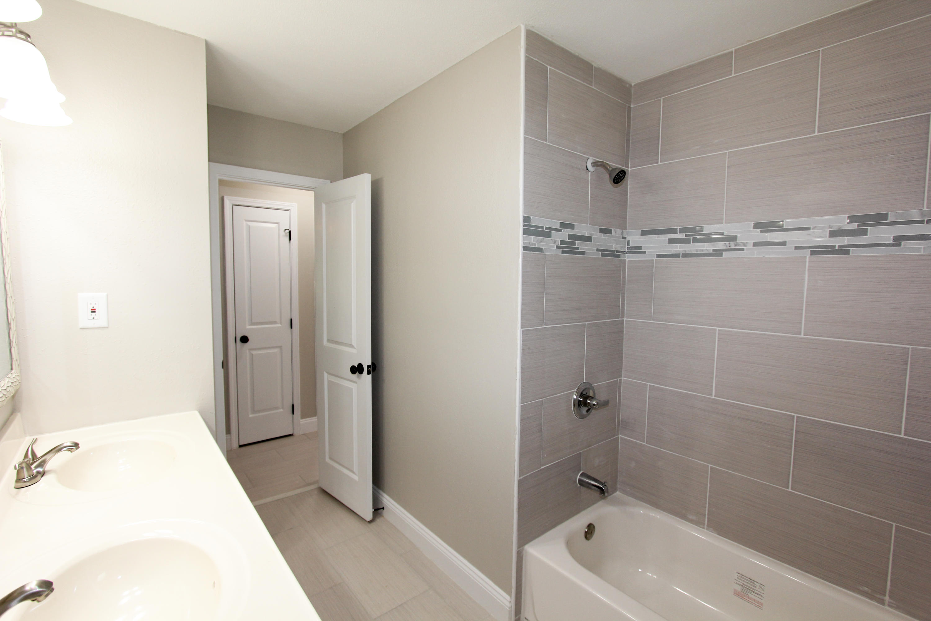 BAYOU POQUITO - Residential