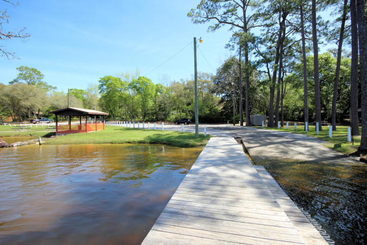 BAYOU POQUITO - Residential