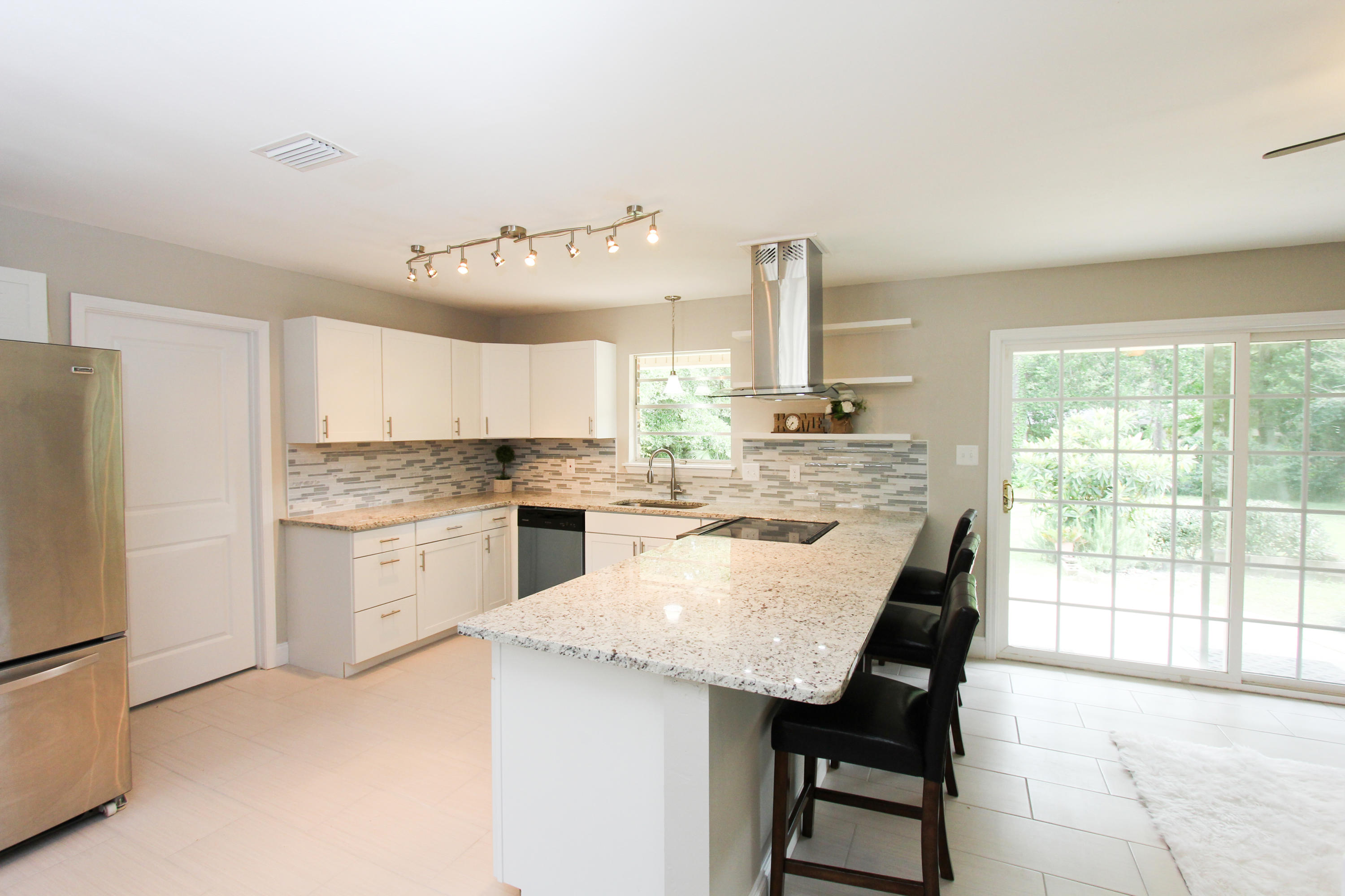 BAYOU POQUITO - Residential