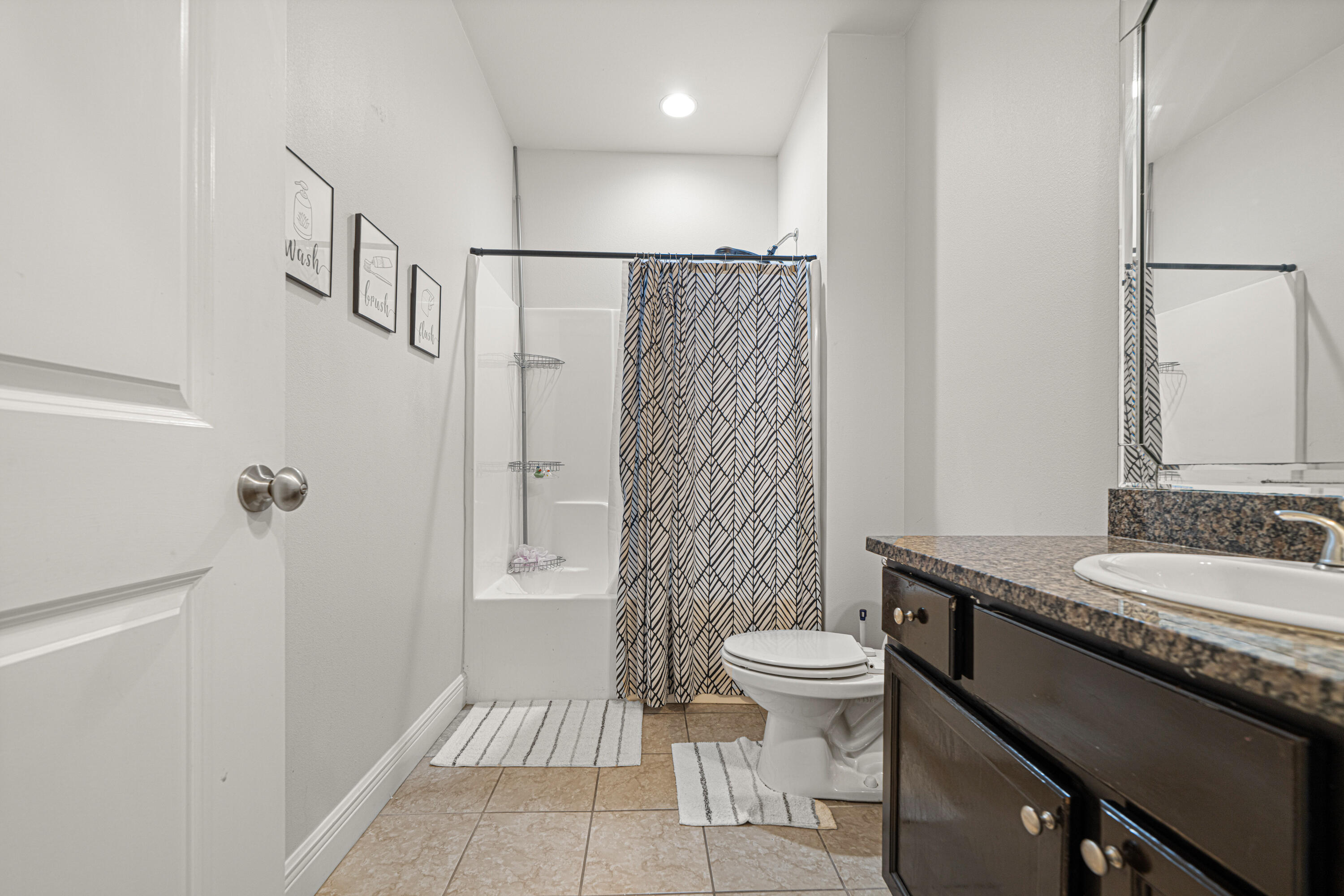 LAKERIDGE EST - Residential