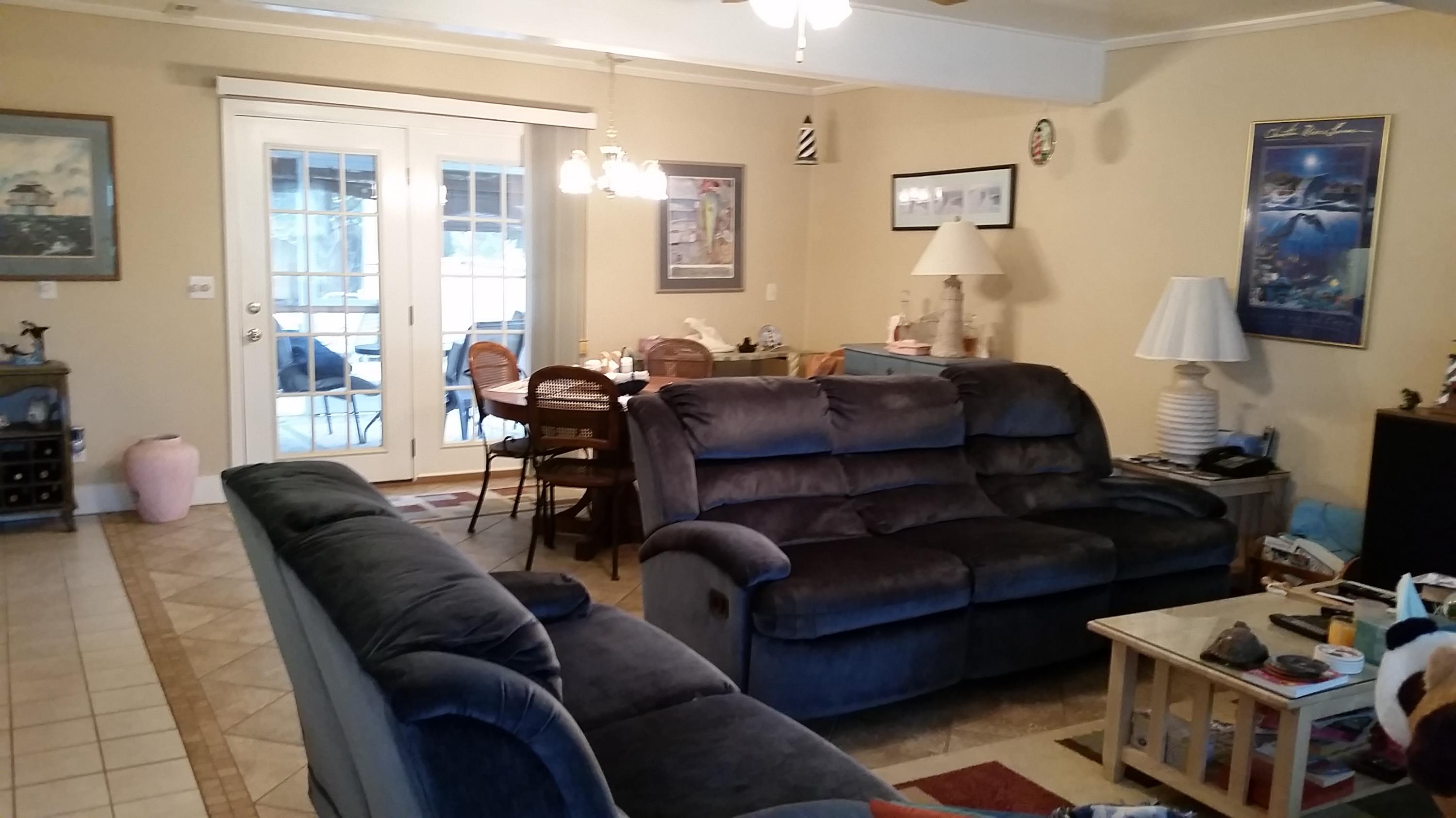 LAKESIDE VILLAGE - Residential