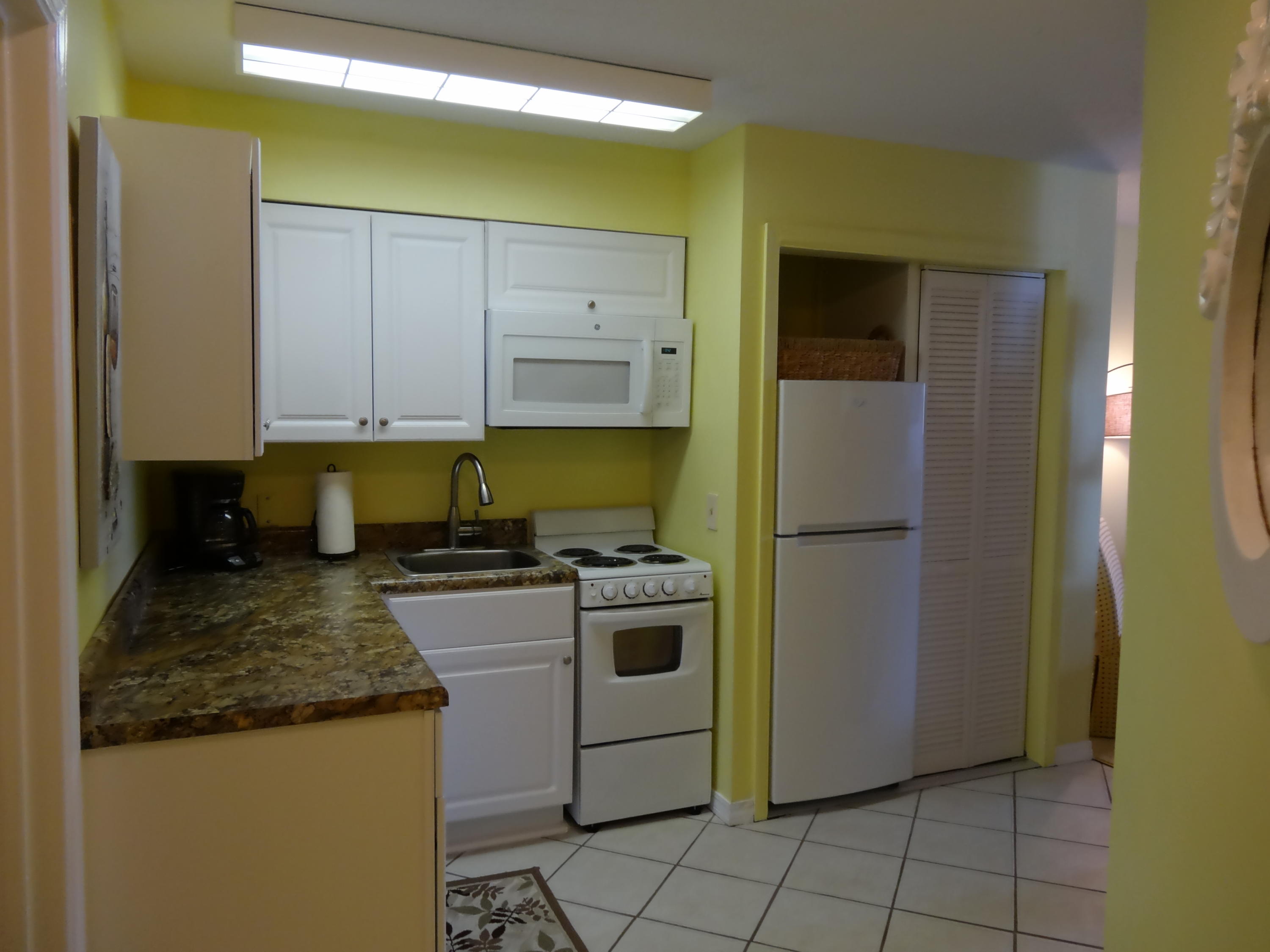 BAYSIDE VILLAS CONDO - Residential