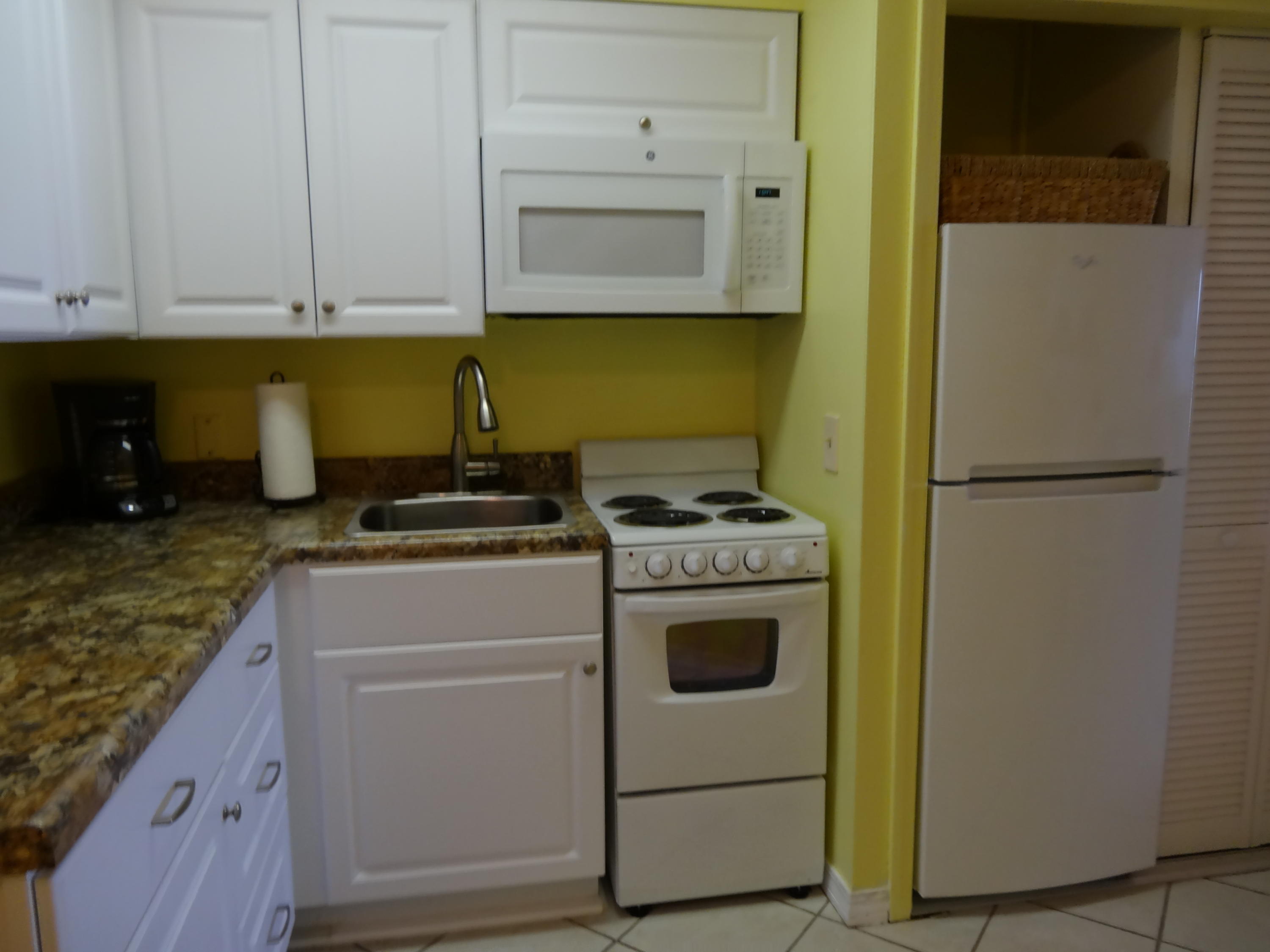 BAYSIDE VILLAS CONDO - Residential