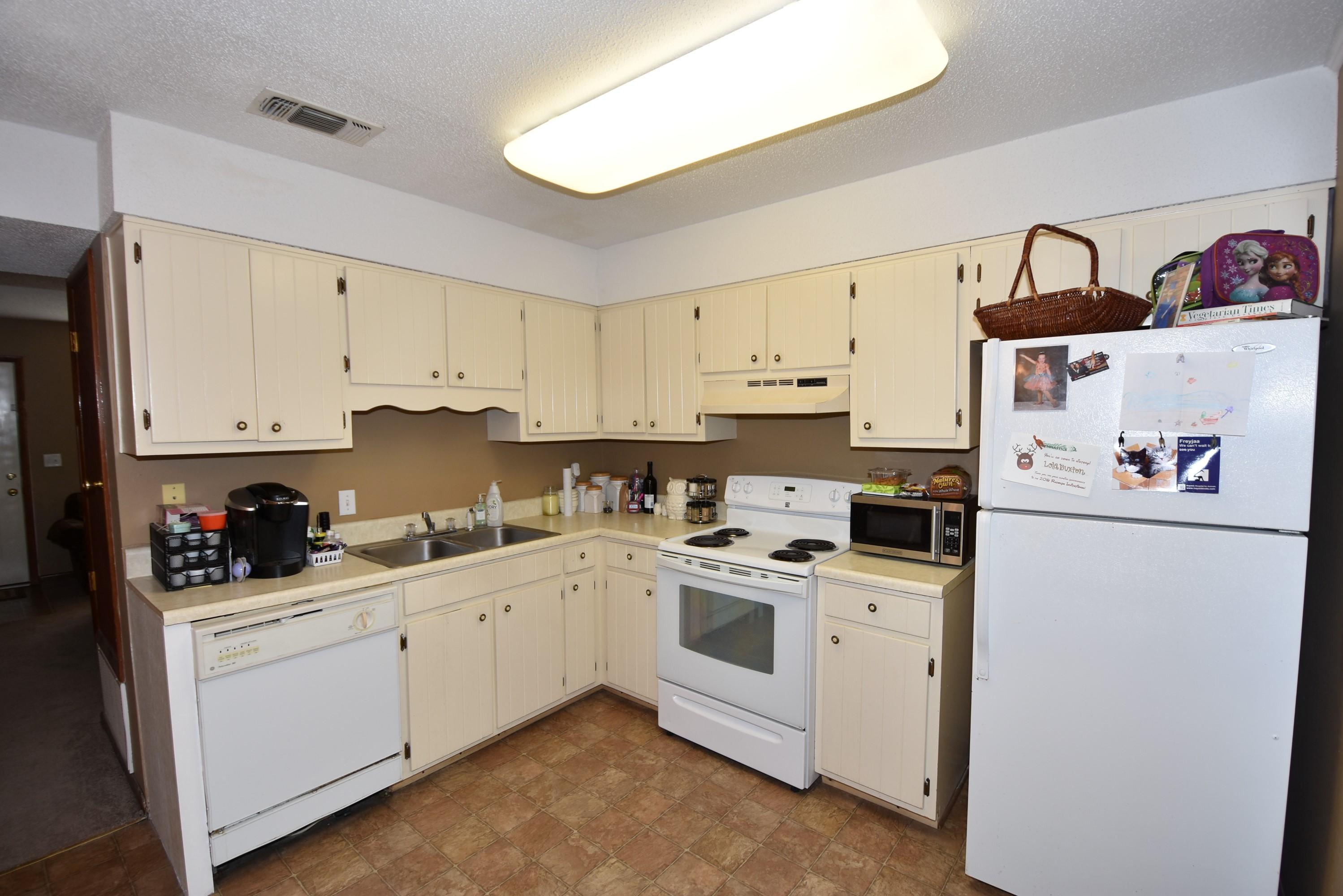 BROWNSVILLE STATION 3 - Residential