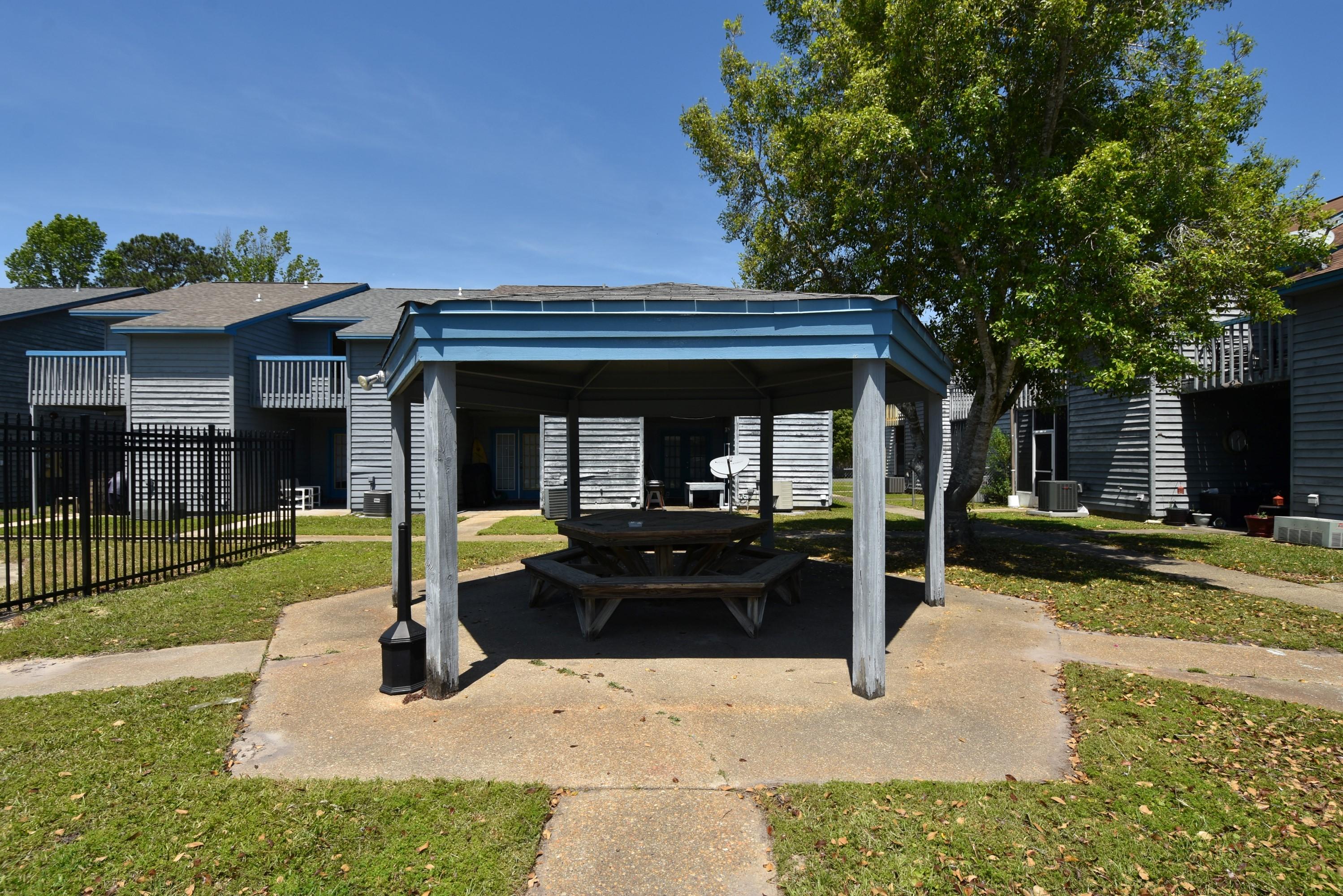 BROWNSVILLE STATION 3 - Residential