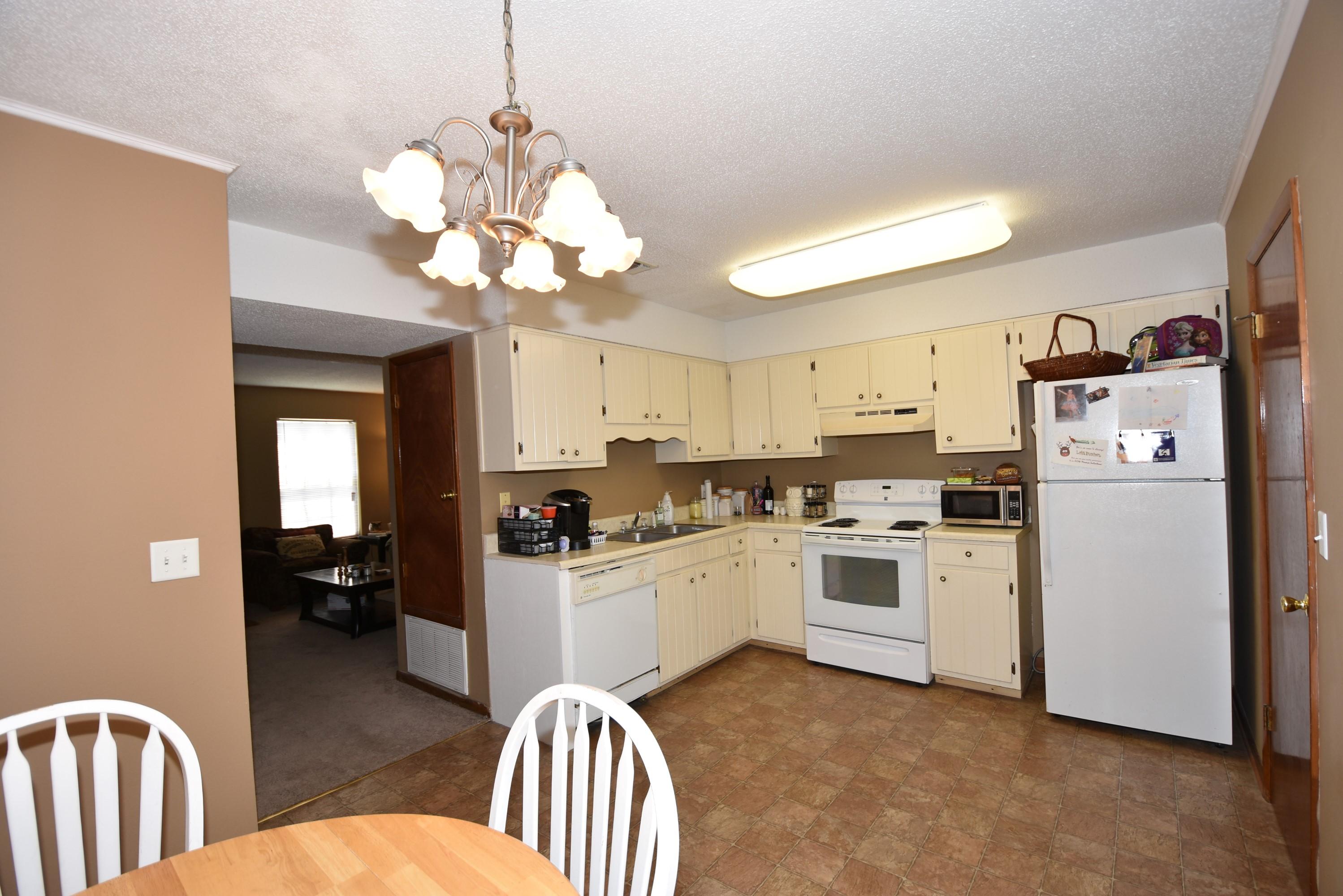 BROWNSVILLE STATION 3 - Residential