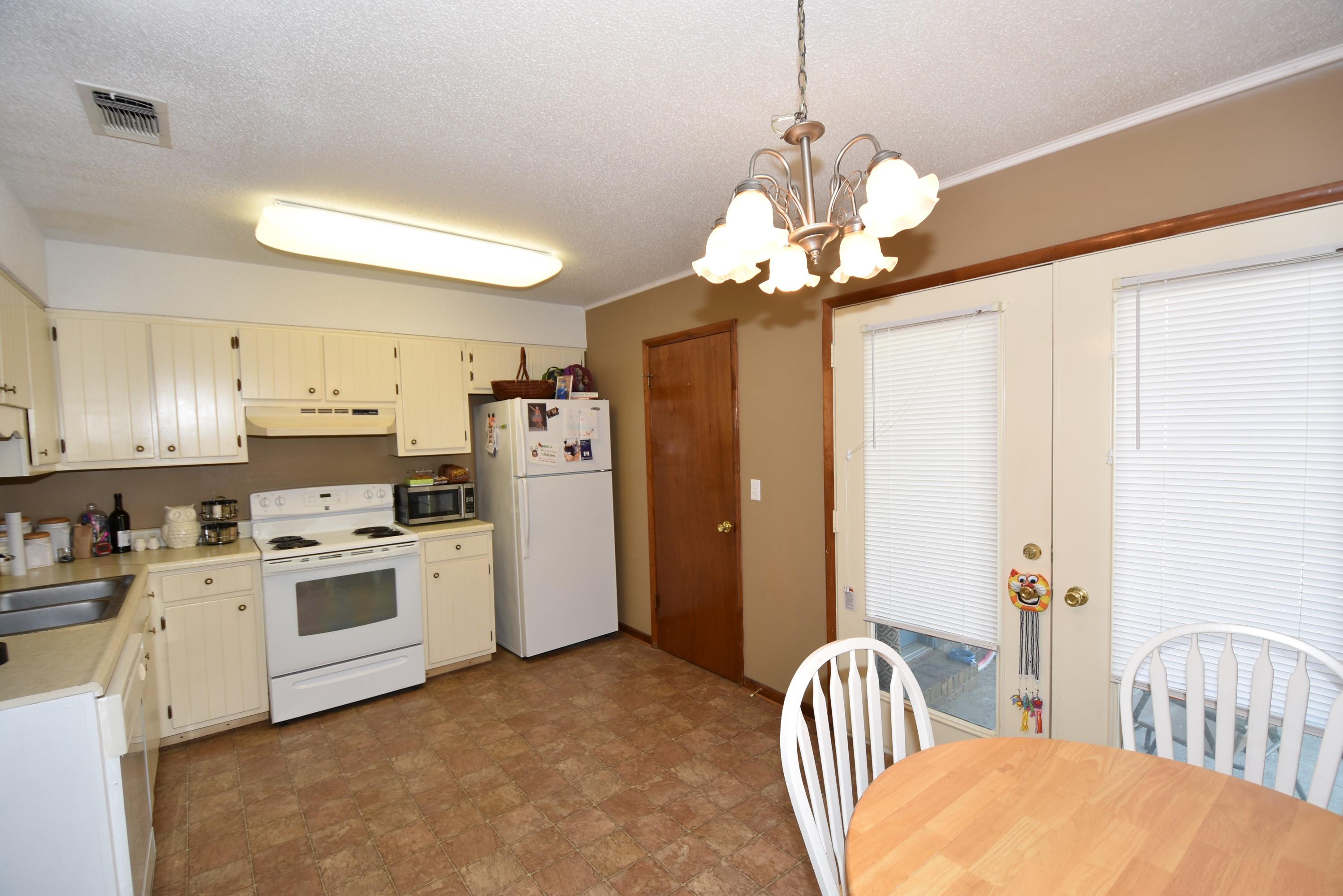 BROWNSVILLE STATION 3 - Residential