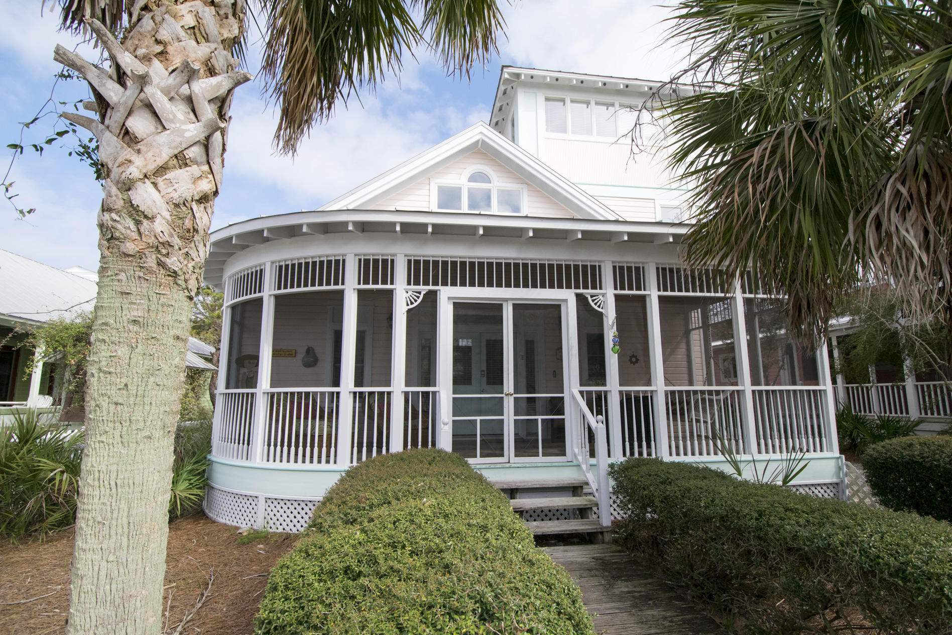 Just reduced and priced to sell! Just updated with new quartz counter top and new furnishings! LOCATION IS KEY with this beautiful Seaside home within 1 block to the beach and a 2 minute walk to the town center. This Seaside home is located on the West side of Seaside within a main and carriage house resting on an over sized lot, with 4 bedrooms, 3 bathrooms, and an open floor plan. This home has been a wonderful income producing rental property. Seller will offer 50K to buyers at closing towards renovations!
