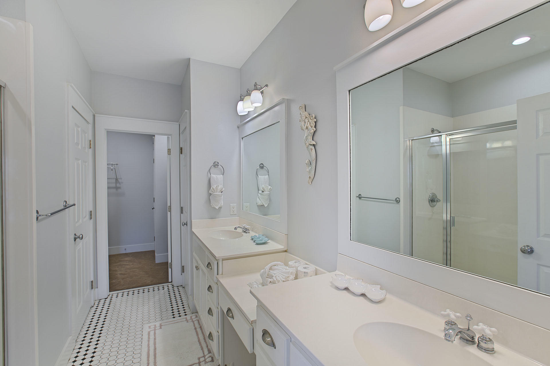 FRANGISTA BEACH 1ST ADDN - Residential
