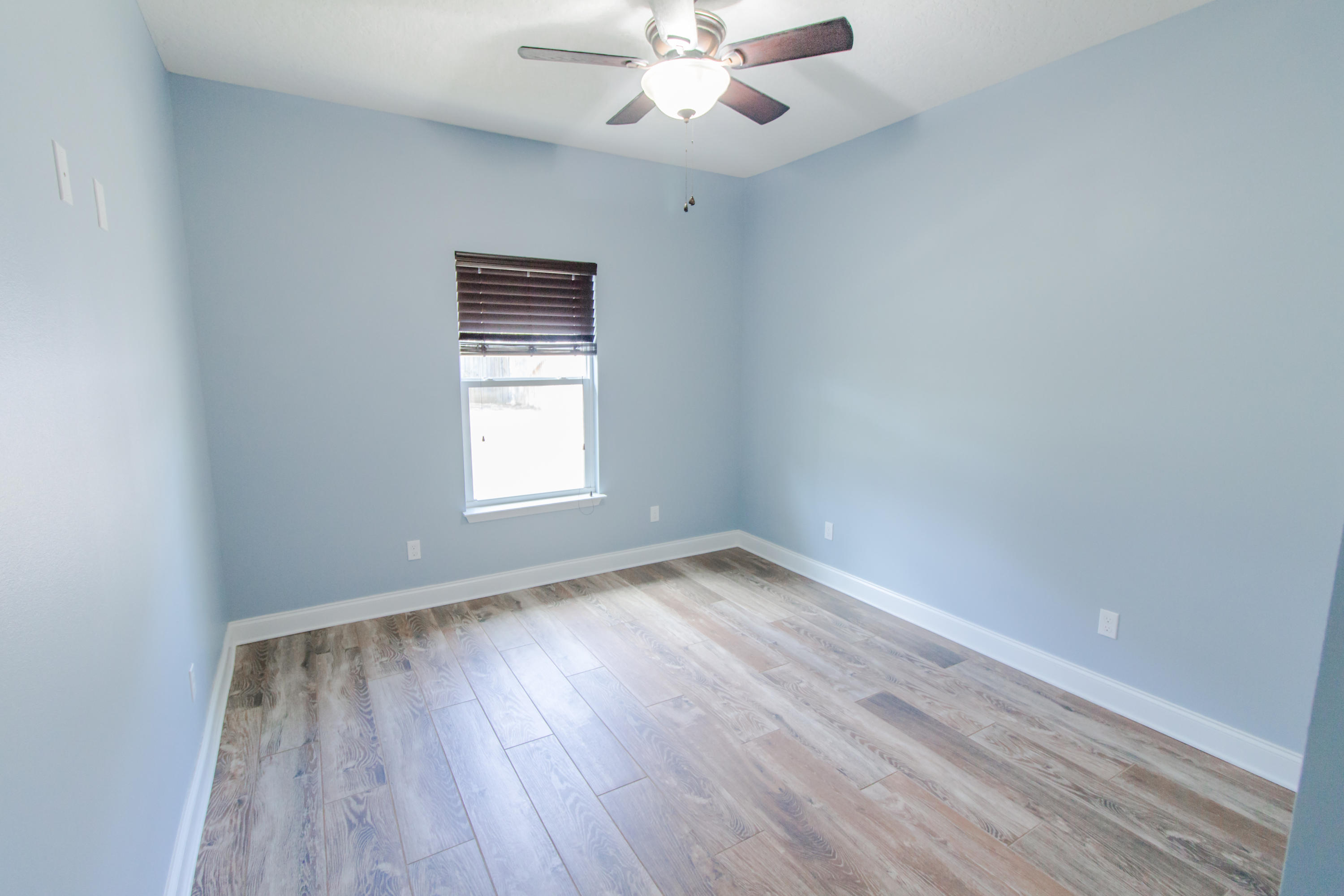 CRESCENT SHORES - Residential