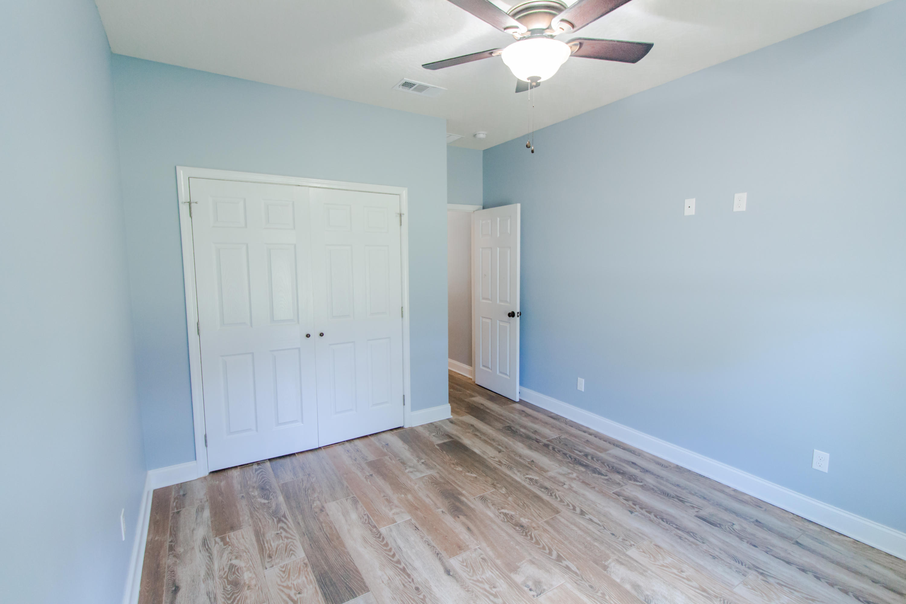 CRESCENT SHORES - Residential