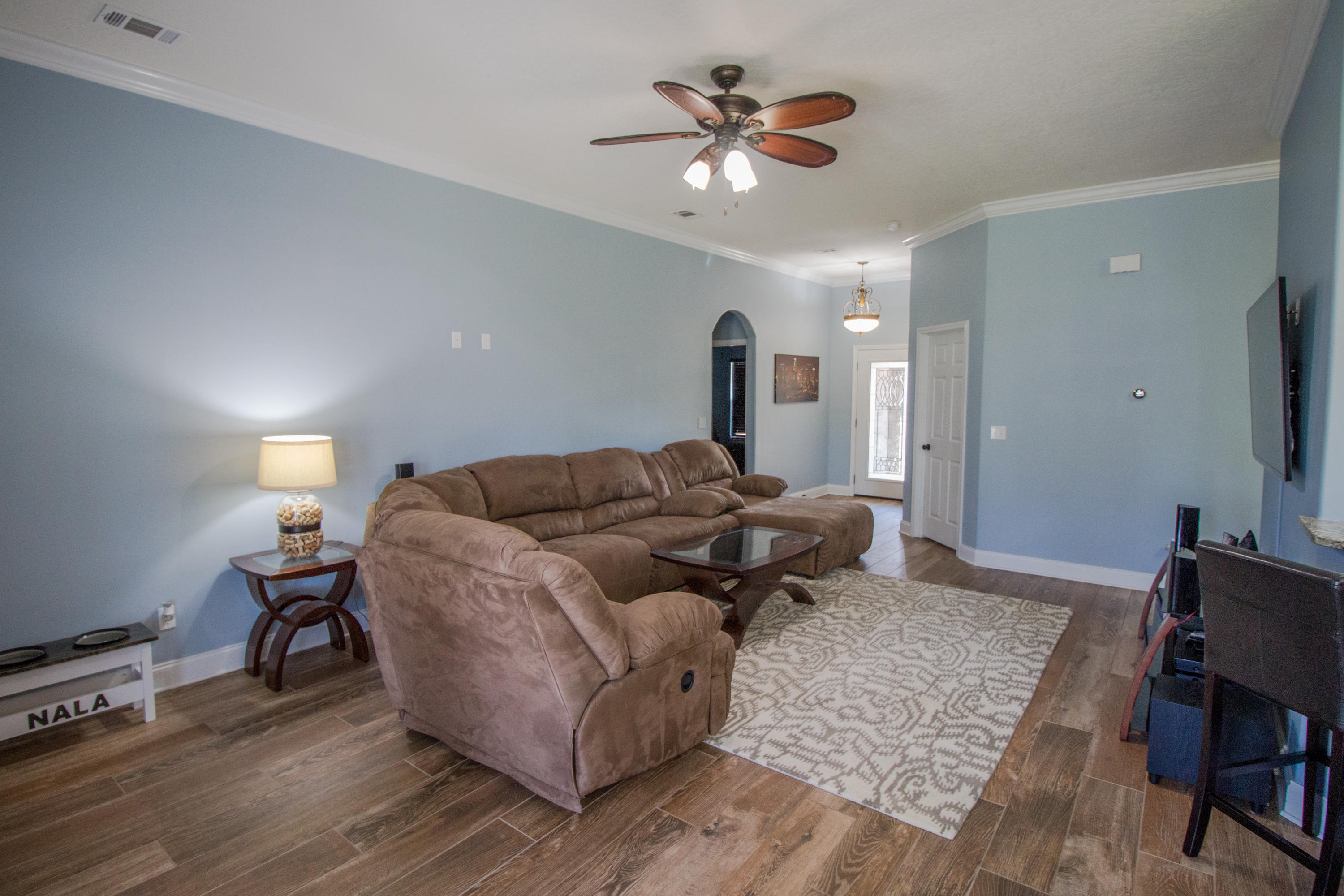 CRESCENT SHORES - Residential