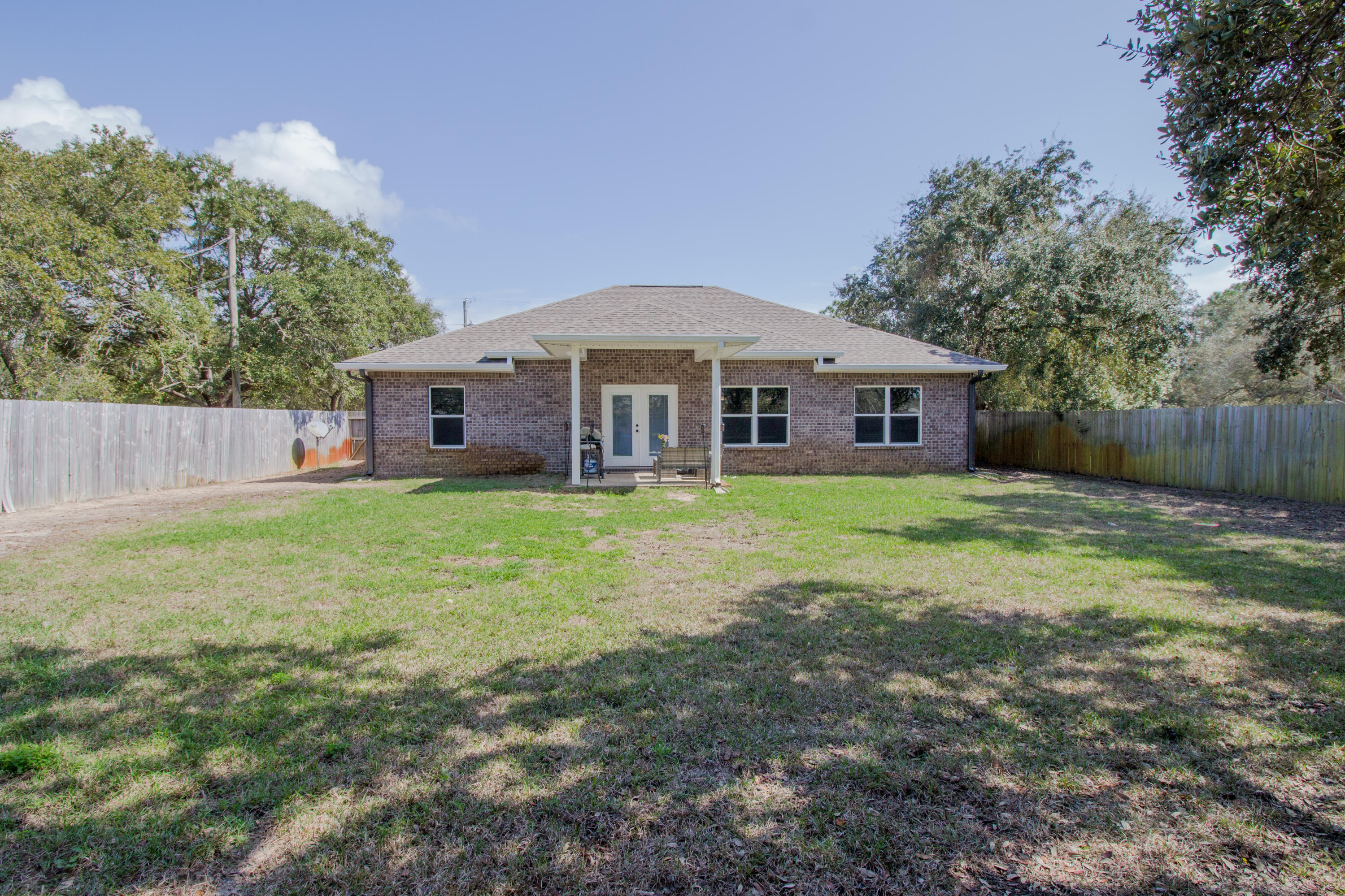 CRESCENT SHORES - Residential