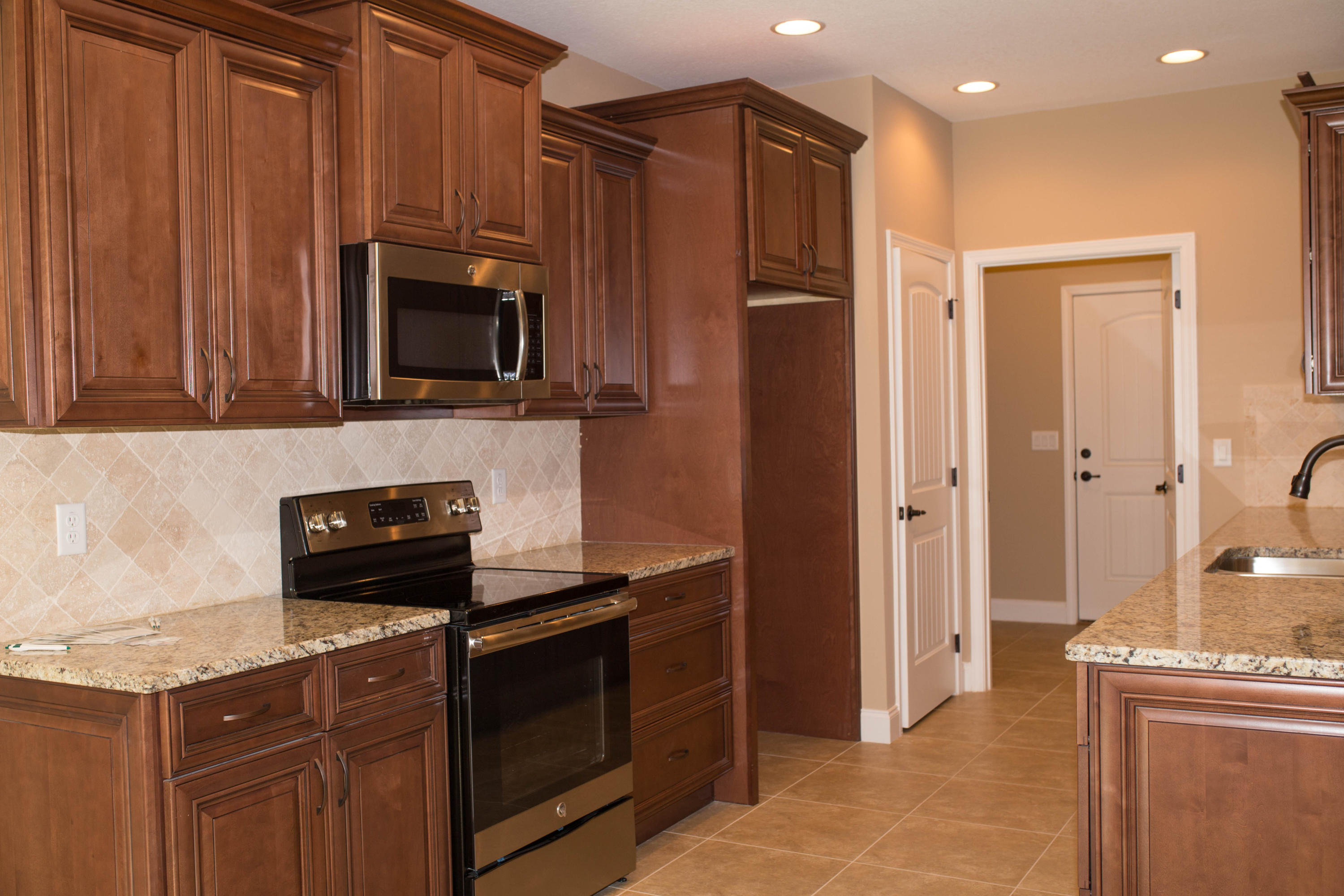 EAST WRIGHT - Residential