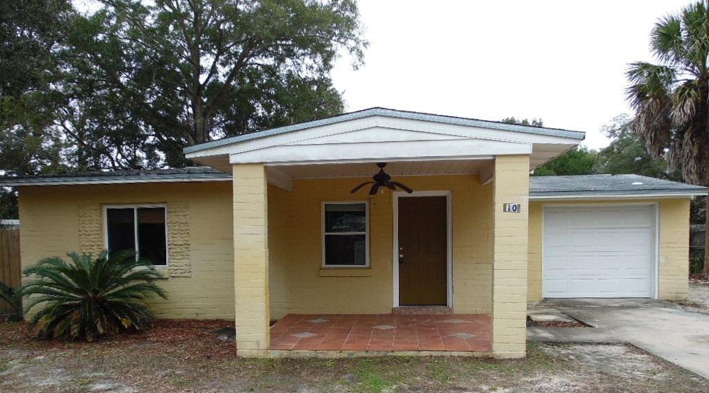 ELLIOTTS POINT - Residential