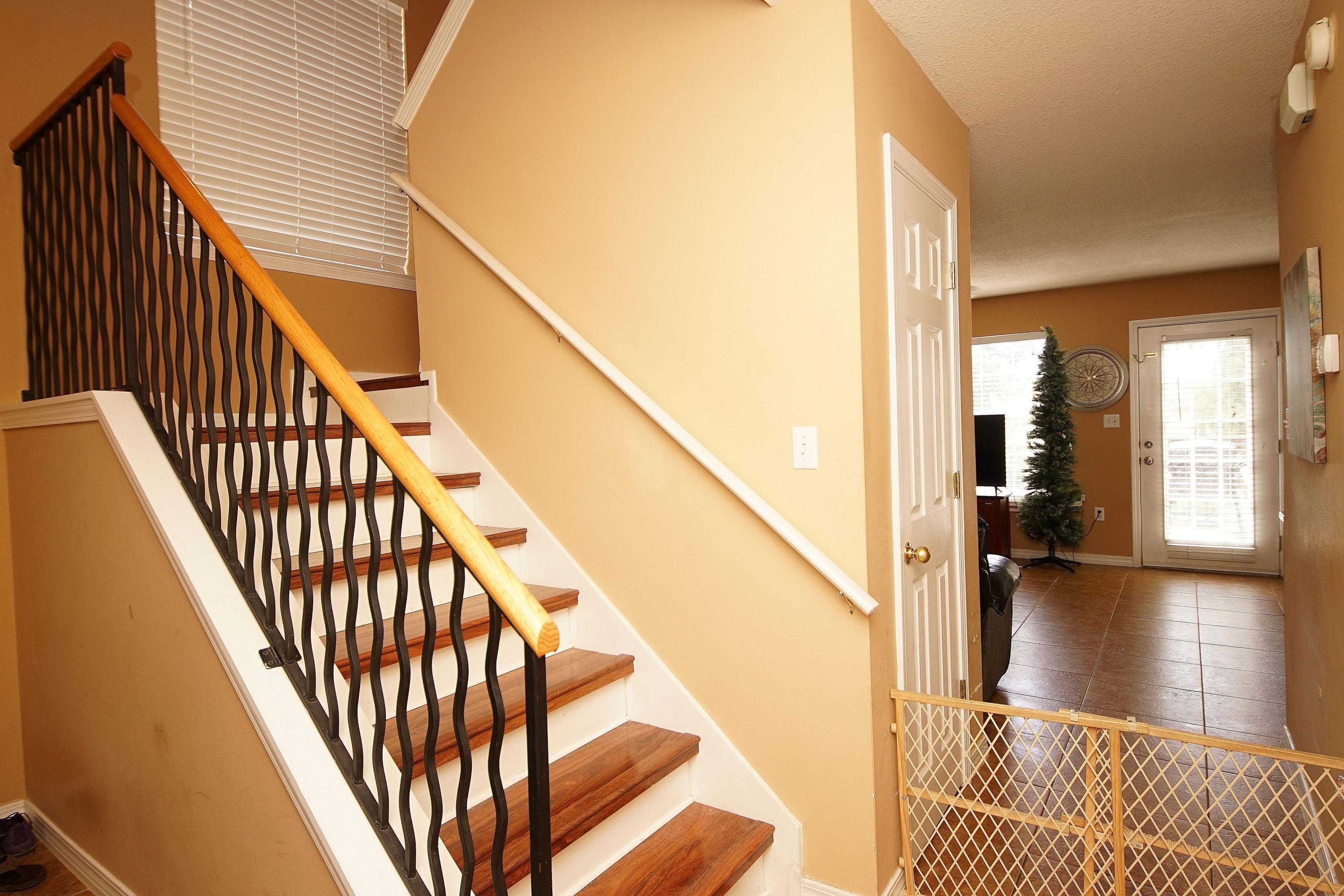 TWIN LAKES ESTATES - Residential