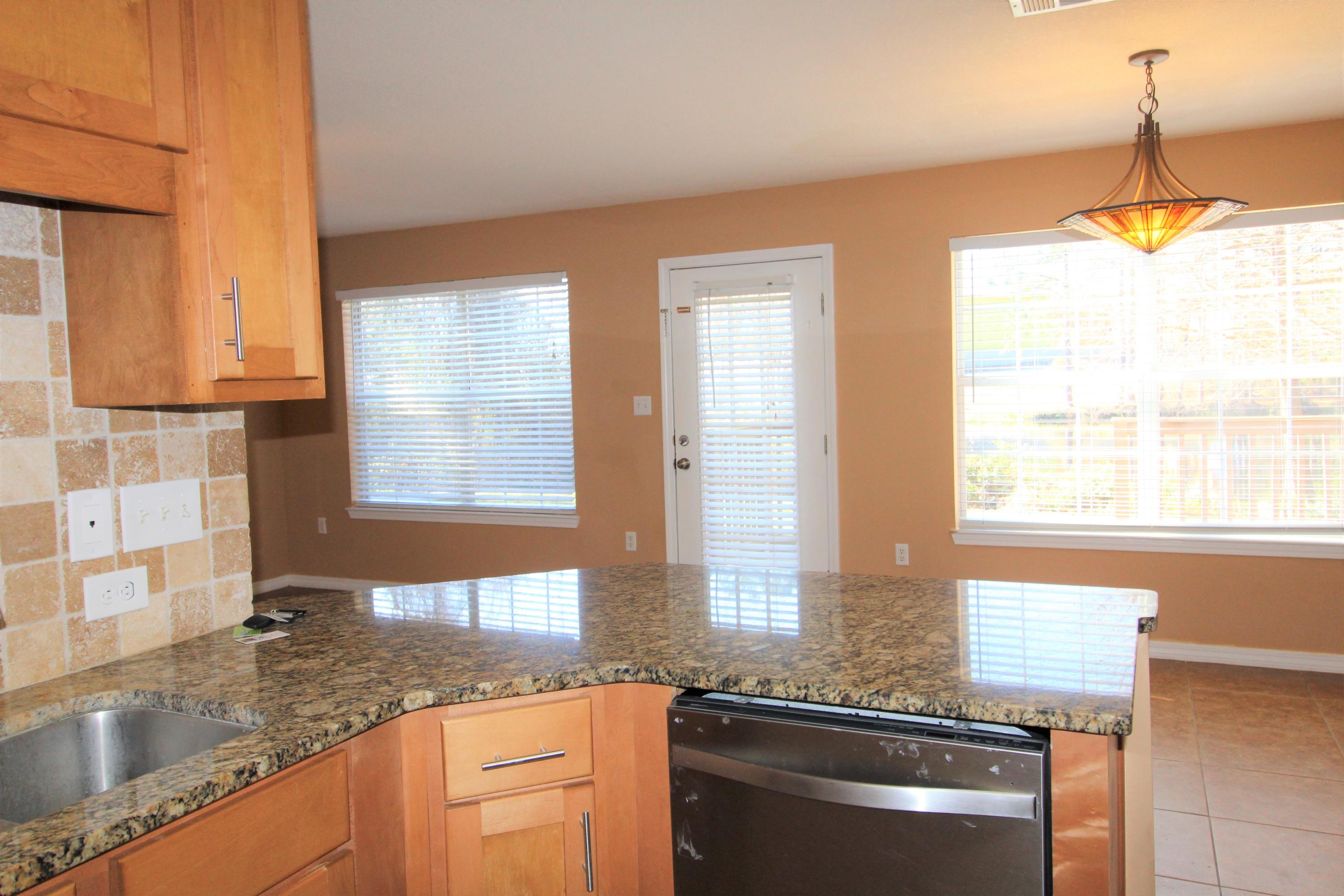 TWIN LAKES ESTATES - Residential