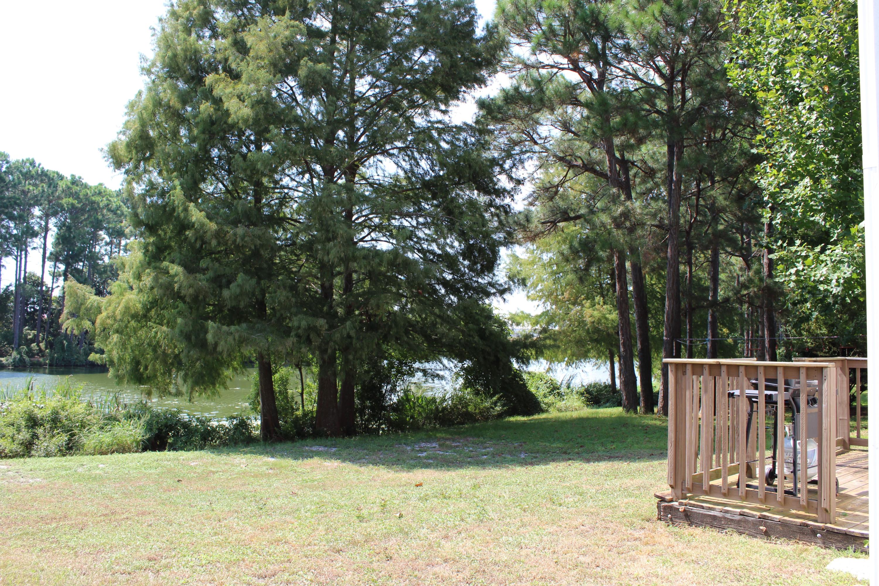 TWIN LAKES ESTATES - Residential