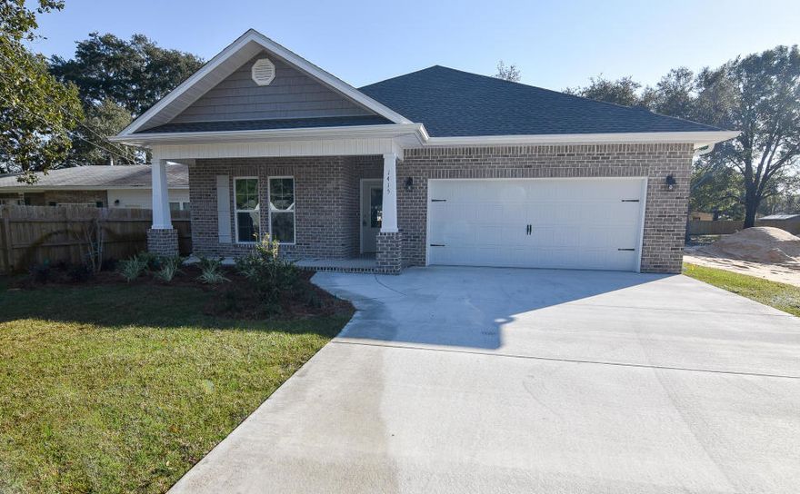 ***EST COMPLETION 7/31/2020*** CHECK OUT 3D TOUR OF SIMILAR HOME****** Beautiful 5 bedroom 2.5 bathroom home by a local builder. In the craftsman style, this home offers all the comforts and conveniences of modern living: QUARTZ/GRANITE counter-tops; custom, SOFT-CLOSE, shaker style, all-wood cabinets; SLATE finished GE appliances including a gas stove; tankless hot water heater, large walk-in pantry, and large central island w/ breakfast bar. Main living area(s) solid surface flooring, with tile in the bathrooms & FRIEZE carpeting in the bedrooms. This custom home also includes: 9-11' ceilings, CROWN, tray ceiling, and arched walk-thrus. Note: Pictures are of a home by the same builder with similar finishes & floor plan. Some details depicted may not be the same.