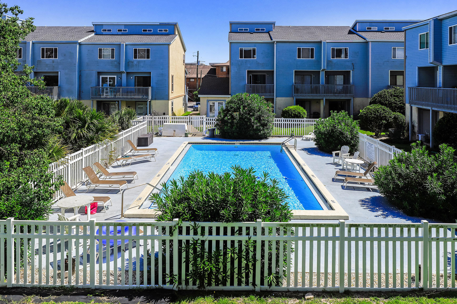 COMMODORES LANDING - Residential