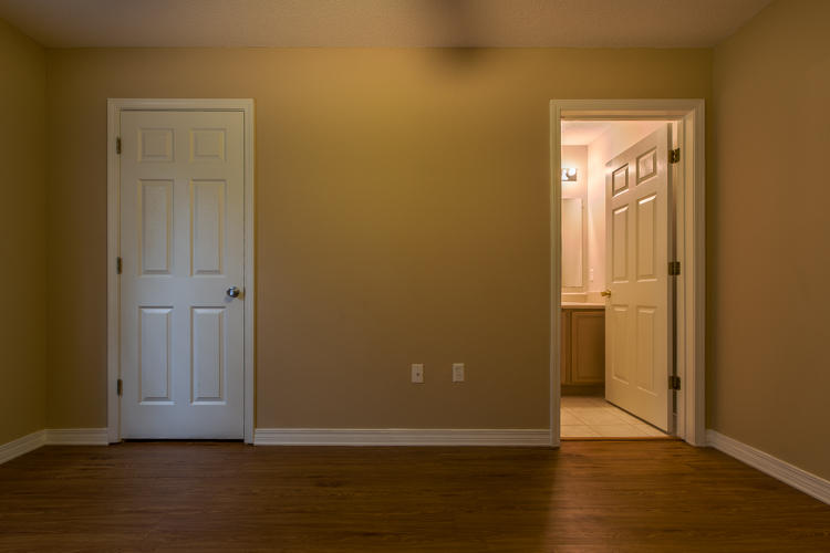FREEPORT VILLAGE - Residential Lease