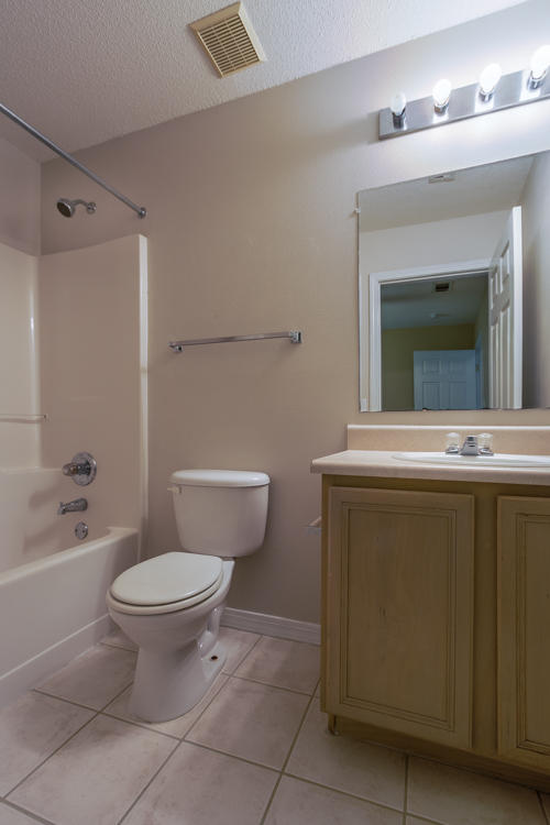 FREEPORT VILLAGE - Residential Lease