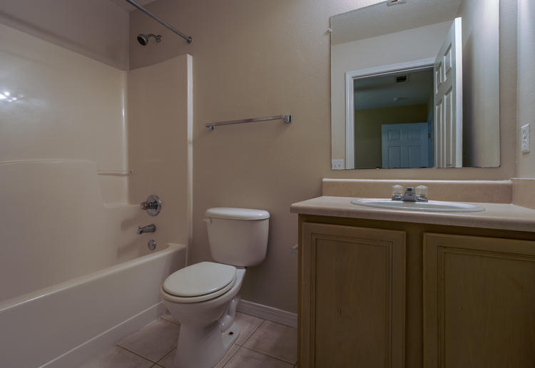 FREEPORT VILLAGE - Residential Lease