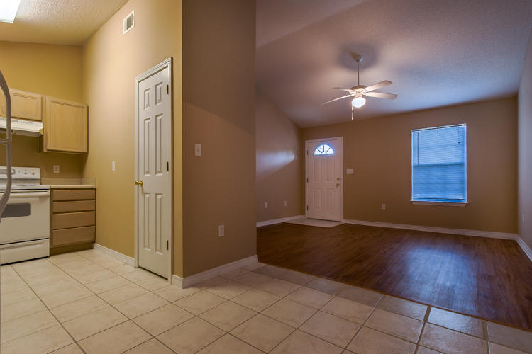 FREEPORT VILLAGE - Residential Lease