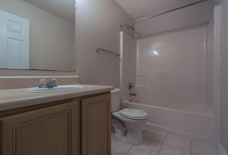 FREEPORT VILLAGE - Residential Lease