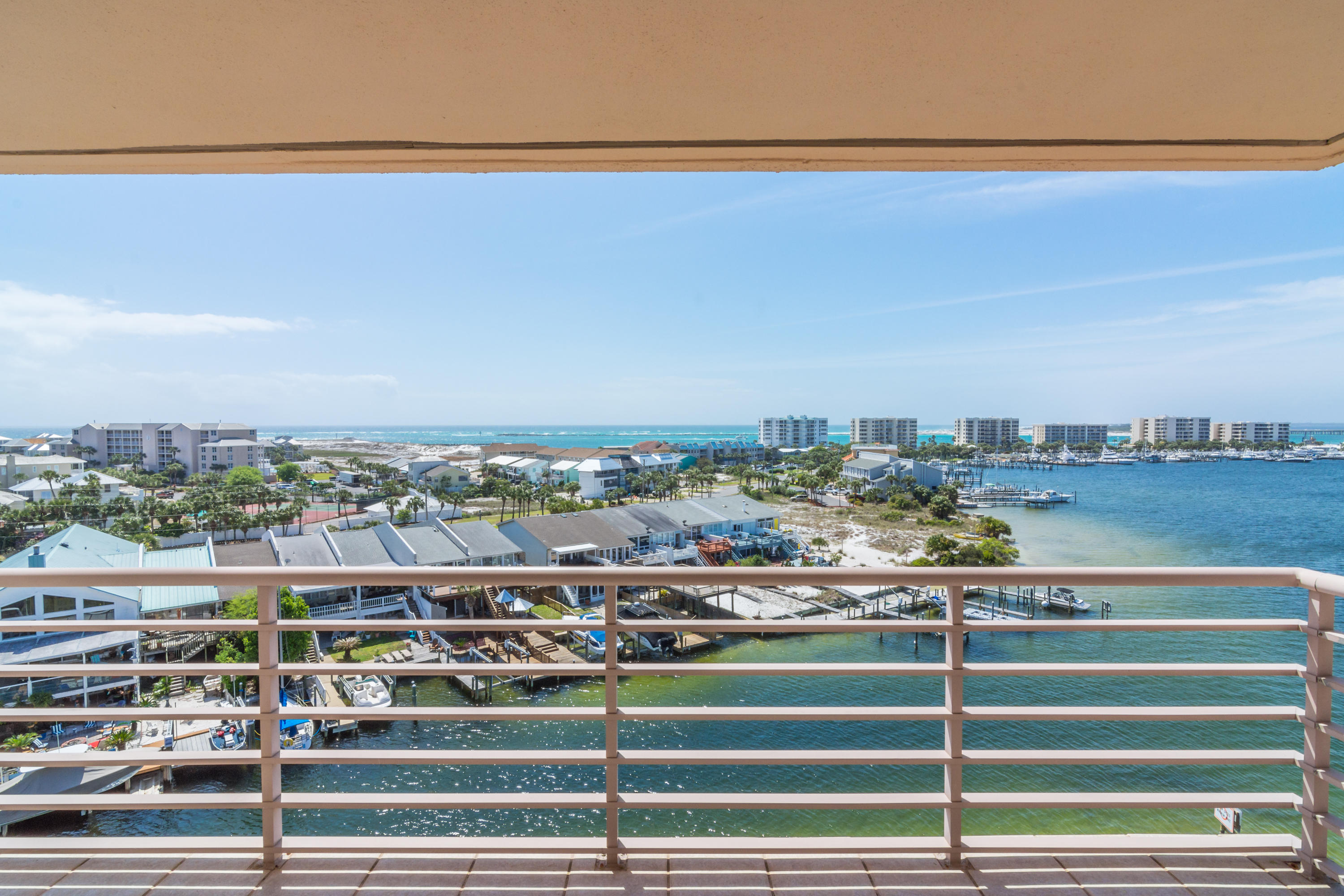 DESTIN HARBOR RESORT WEST - Residential