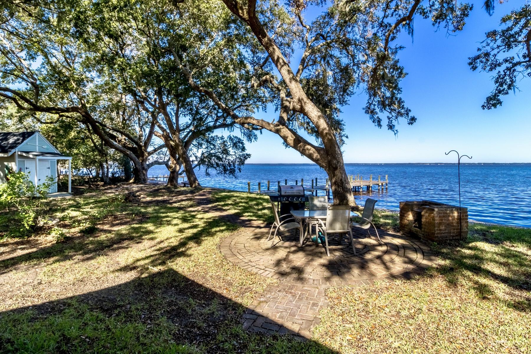 TOWN OF SANTA ROSA - Residential