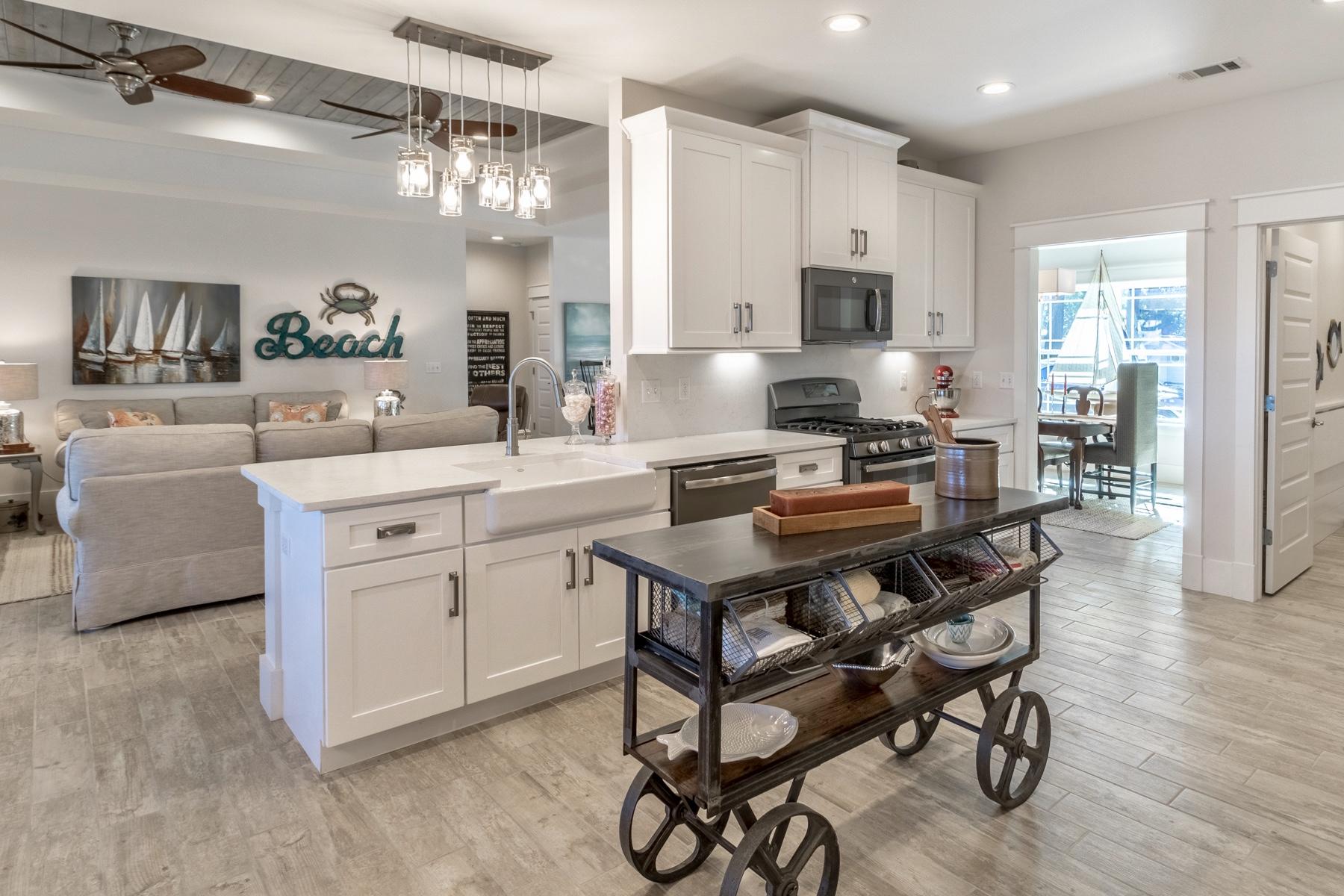 TOWN OF SANTA ROSA - Residential