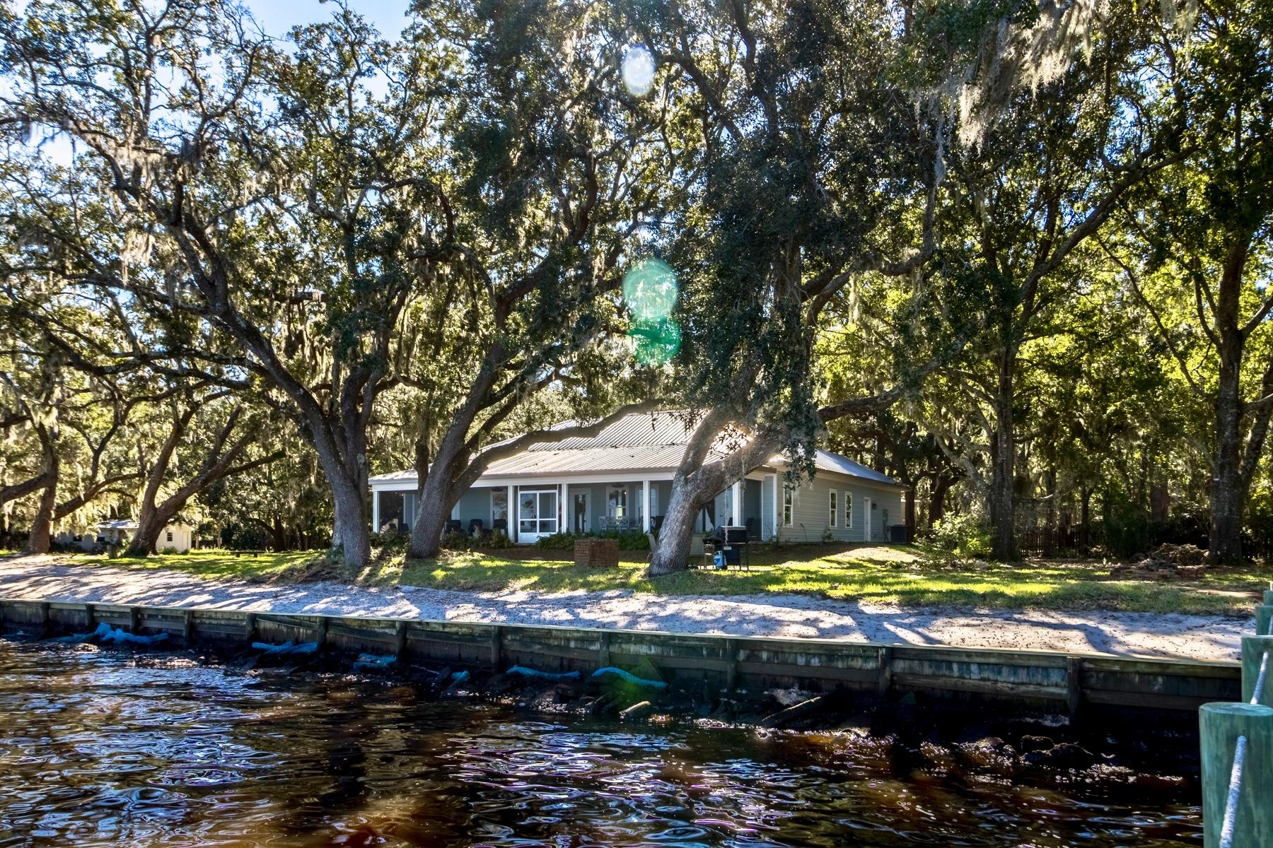 TOWN OF SANTA ROSA - Residential