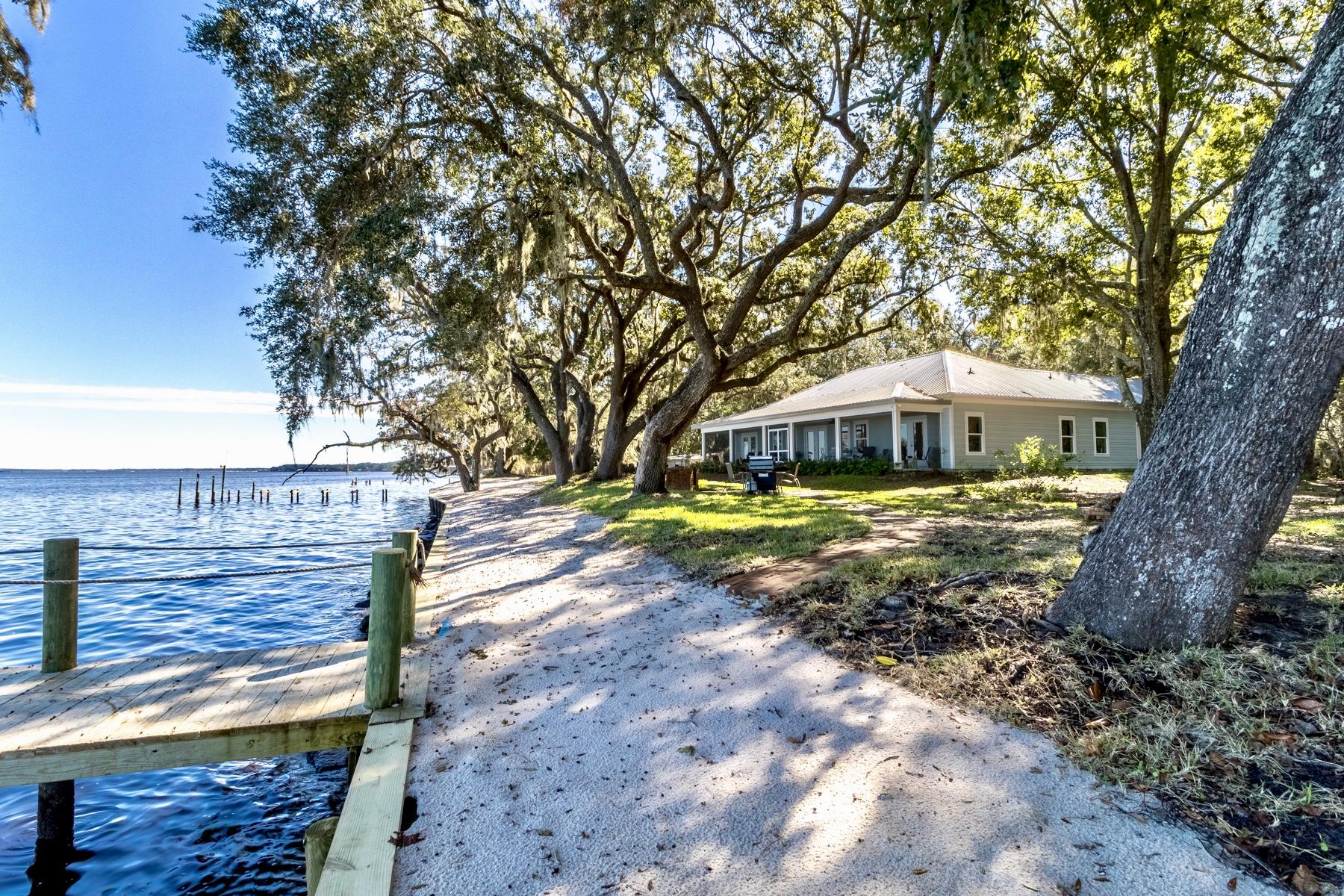 TOWN OF SANTA ROSA - Residential