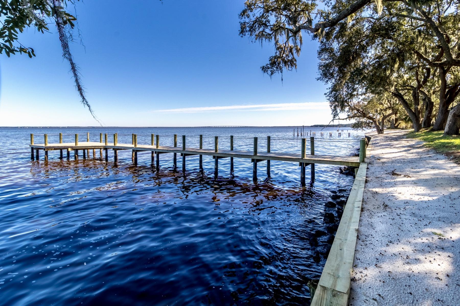 TOWN OF SANTA ROSA - Residential