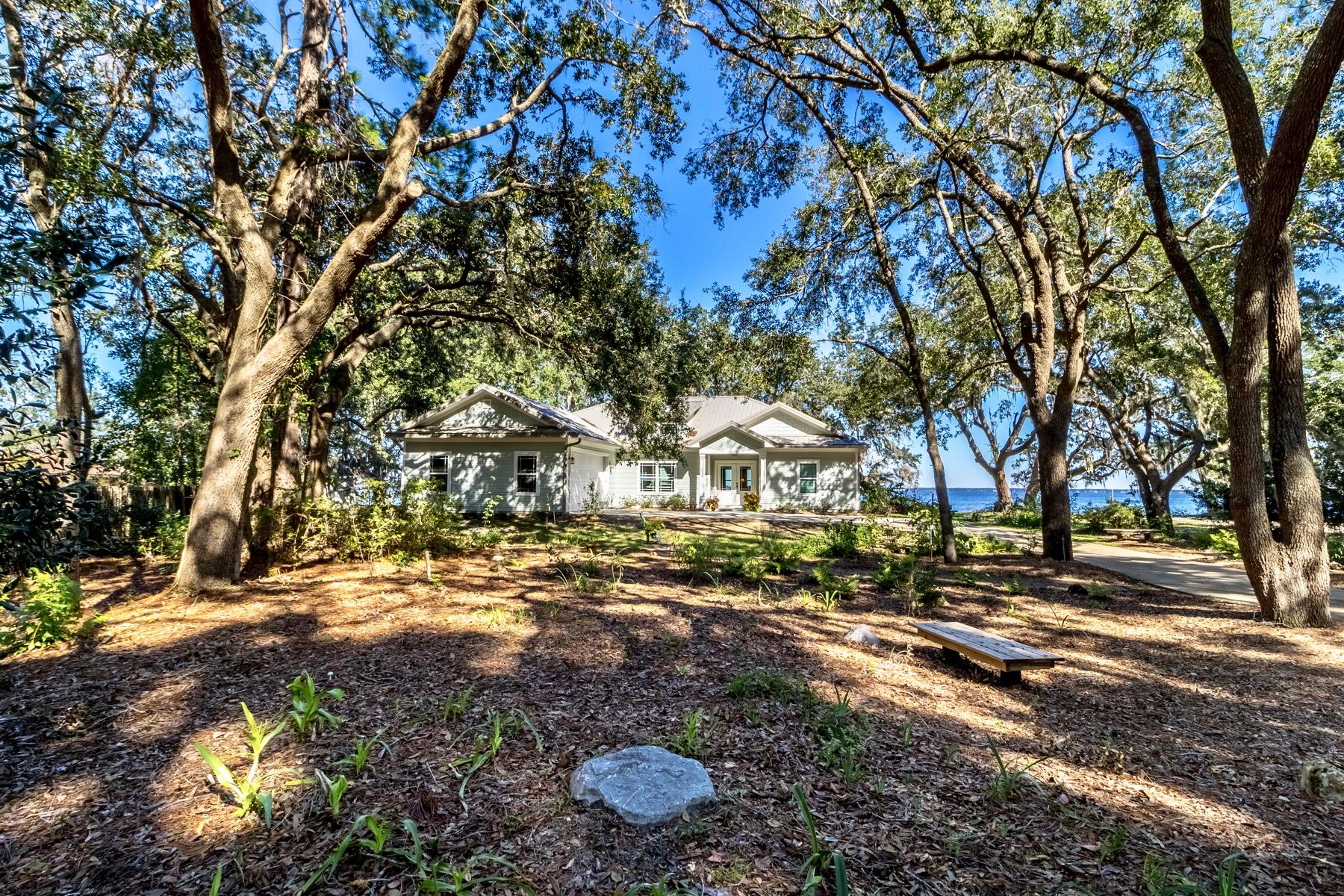 TOWN OF SANTA ROSA - Residential