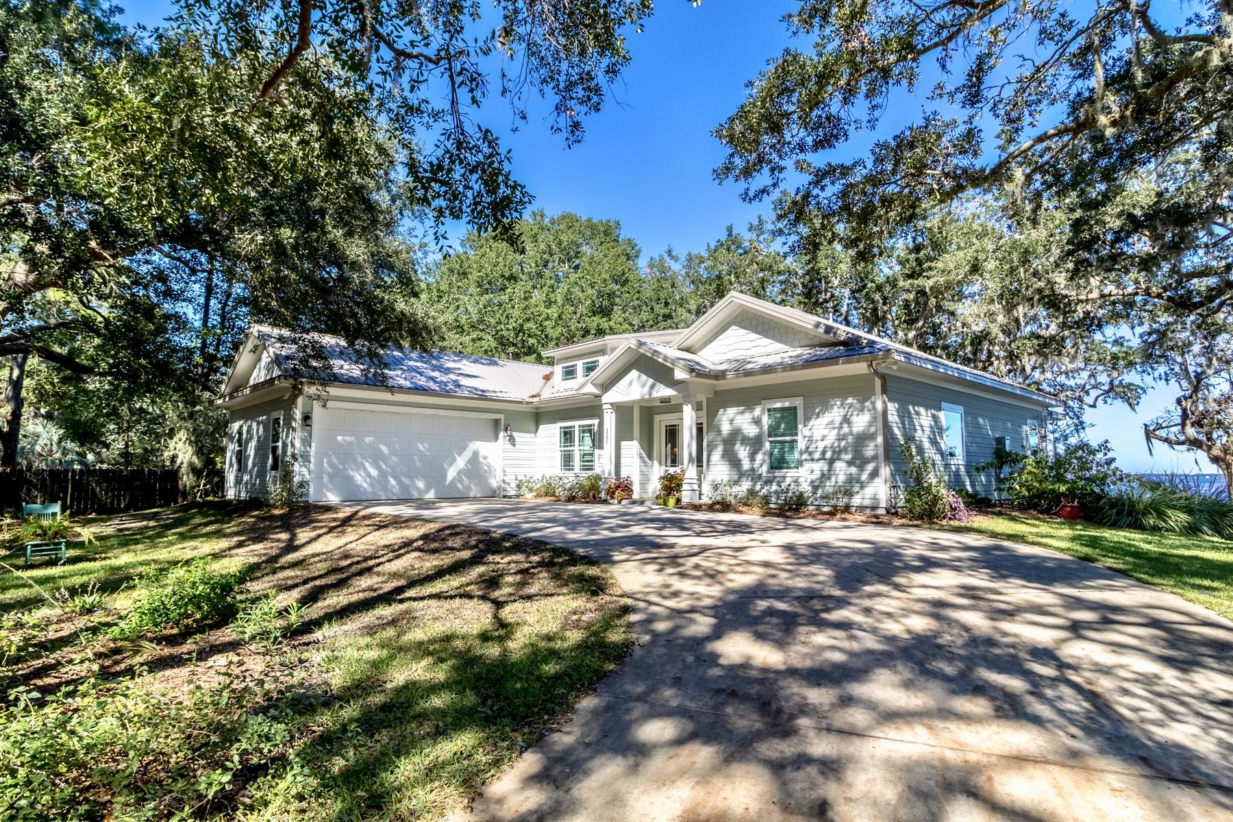 TOWN OF SANTA ROSA - Residential