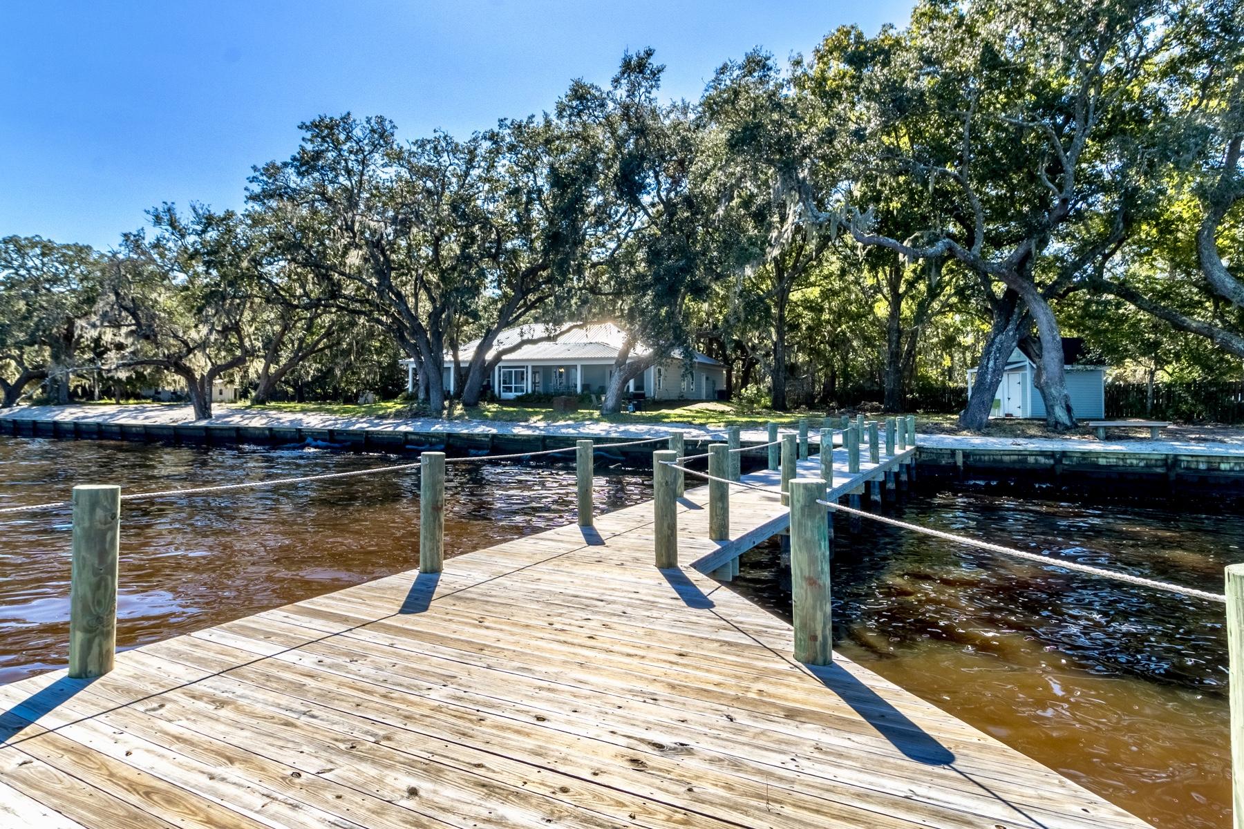 TOWN OF SANTA ROSA - Residential