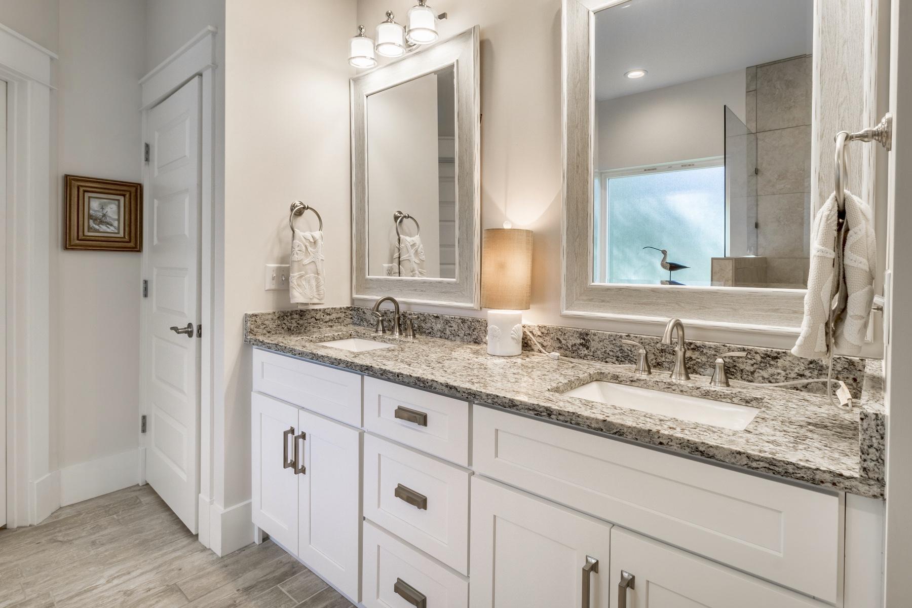 TOWN OF SANTA ROSA - Residential