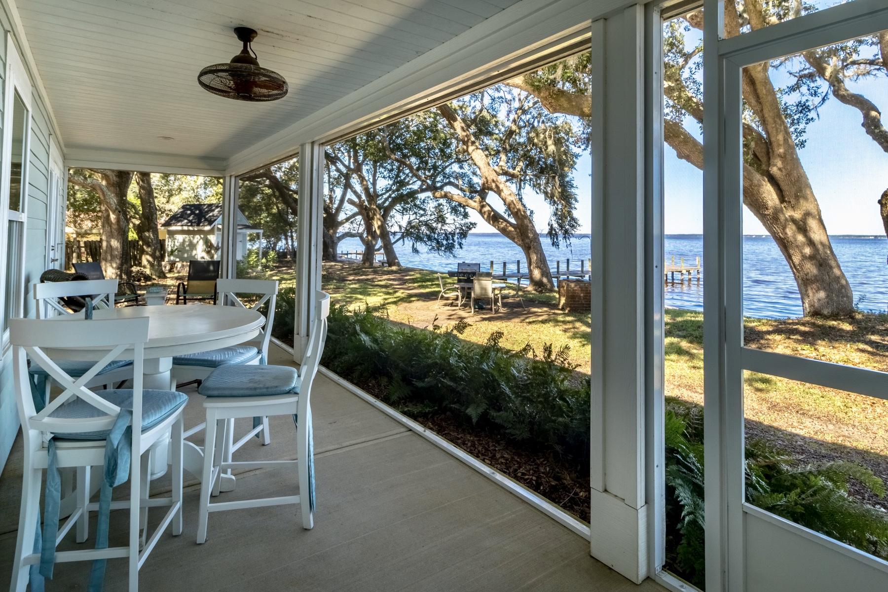 TOWN OF SANTA ROSA - Residential