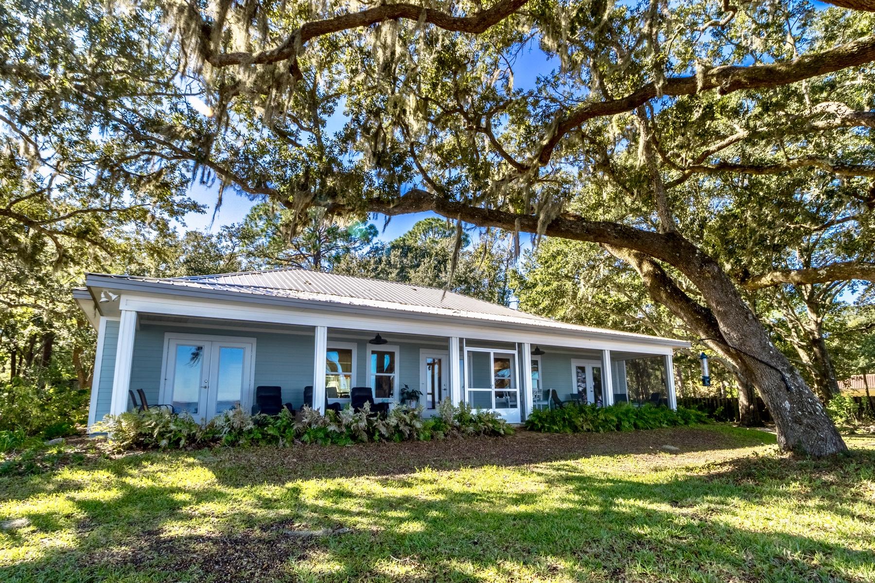 TOWN OF SANTA ROSA - Residential