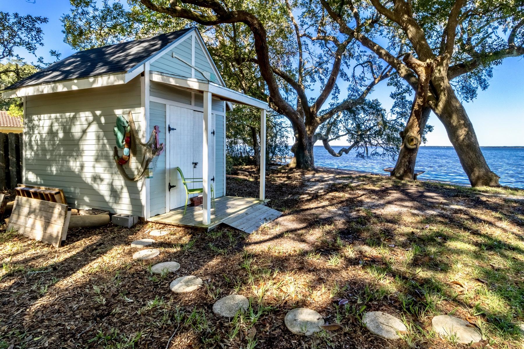 TOWN OF SANTA ROSA - Residential