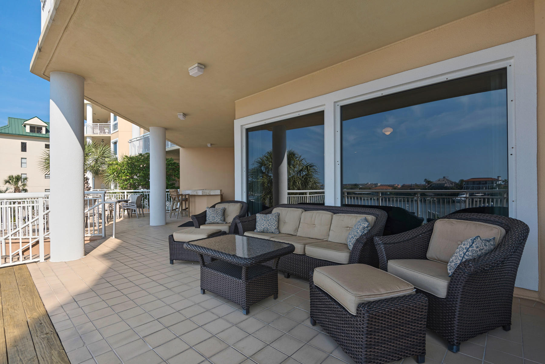 GRAND HARBOR - Residential