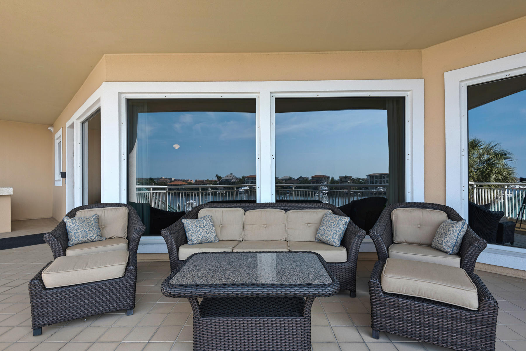 GRAND HARBOR - Residential