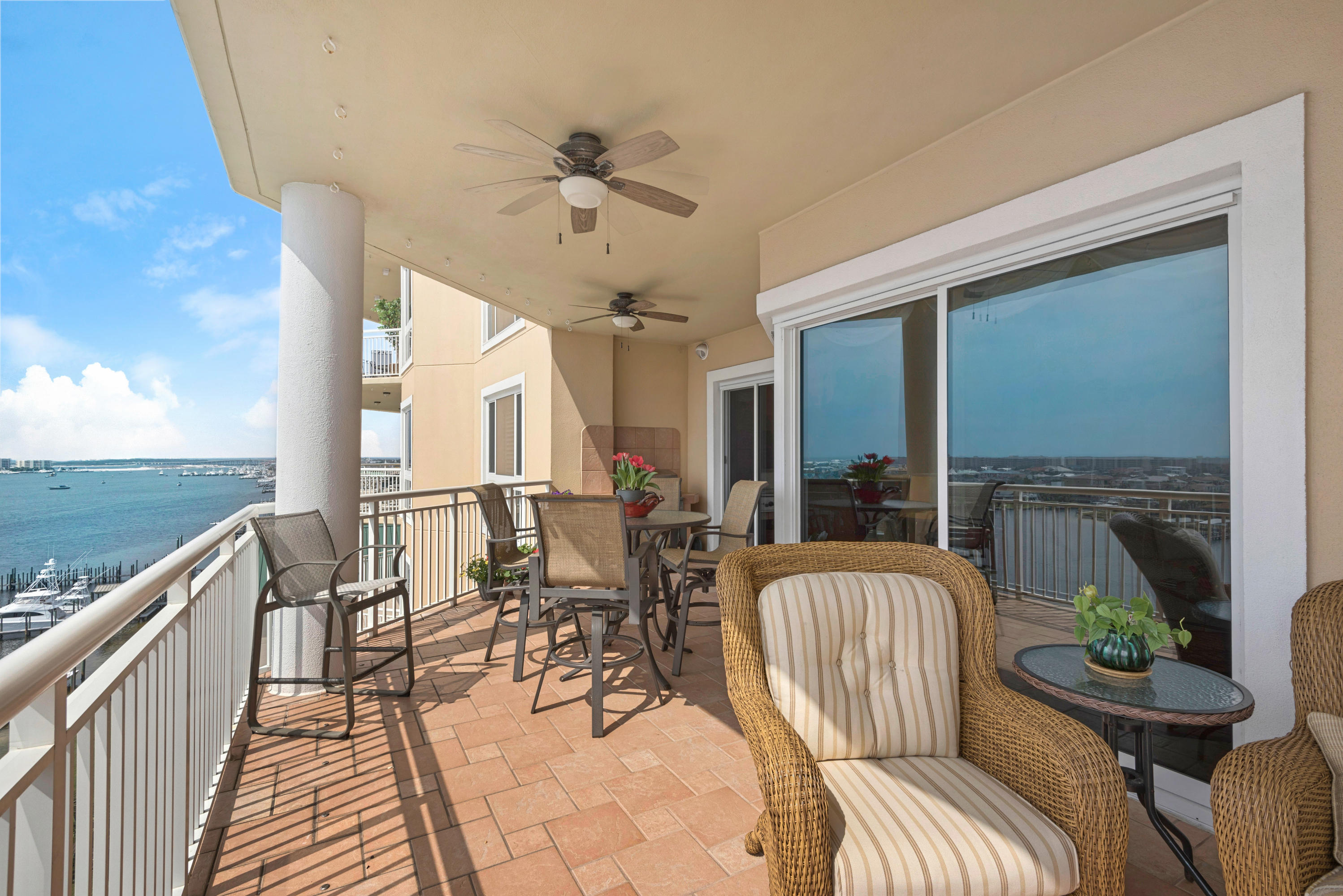 GRAND HARBOR - Residential