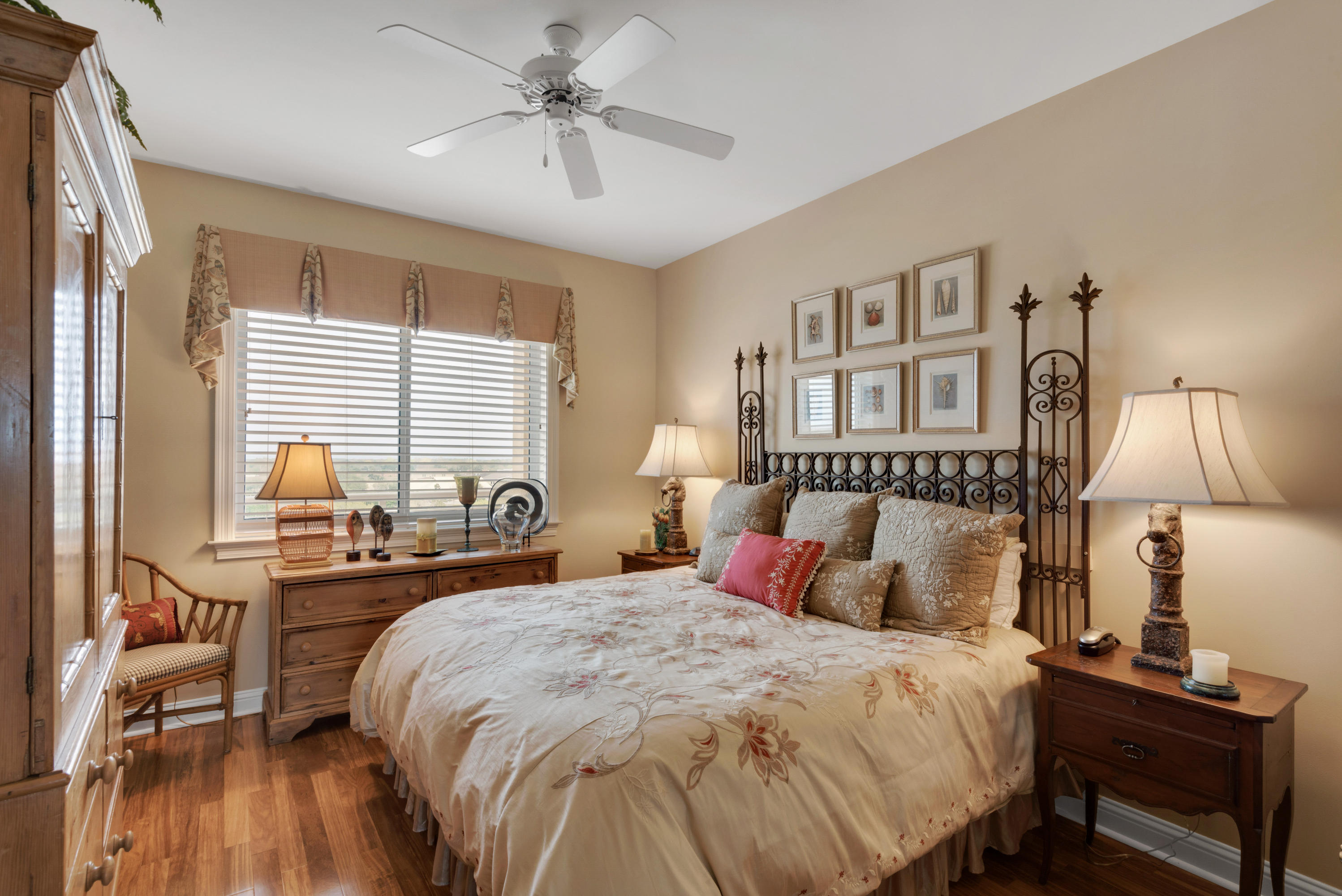 GRAND HARBOR - Residential