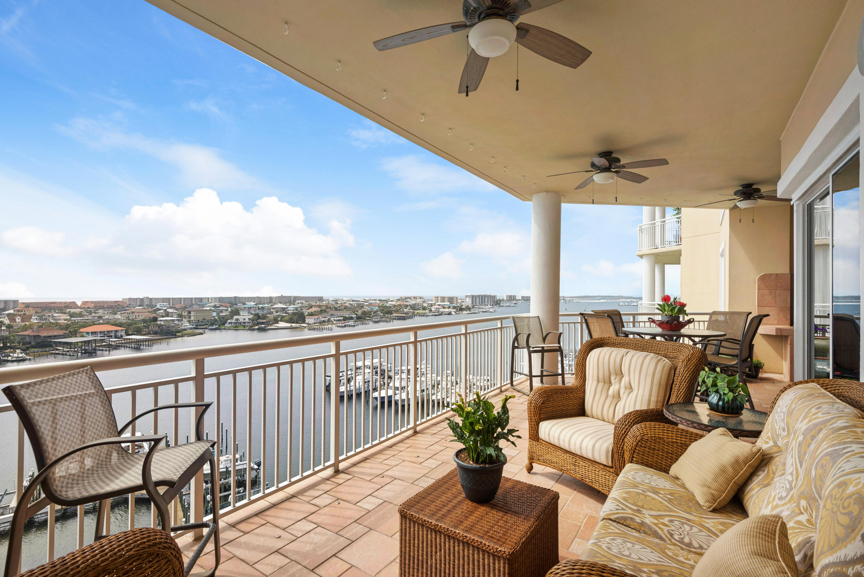 GRAND HARBOR - Residential