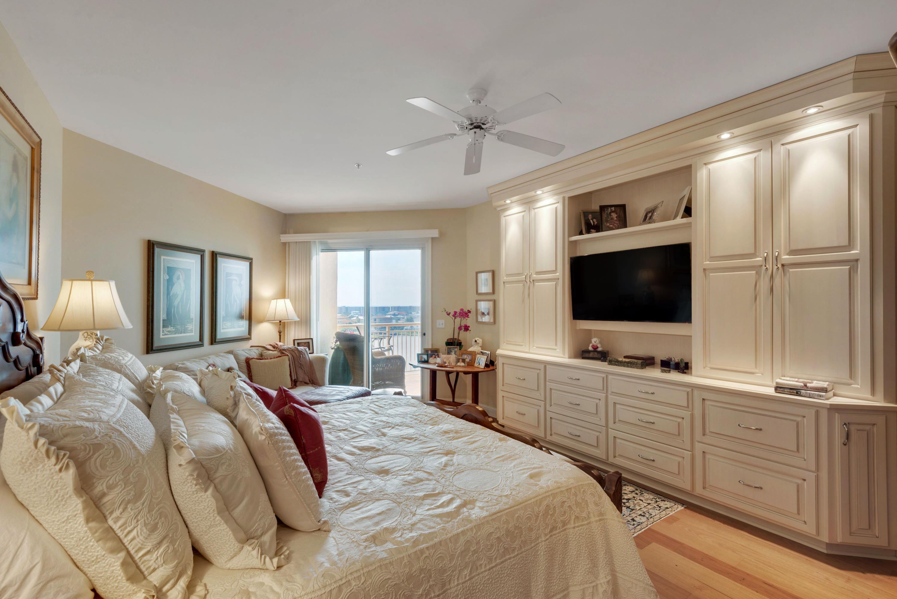 GRAND HARBOR - Residential