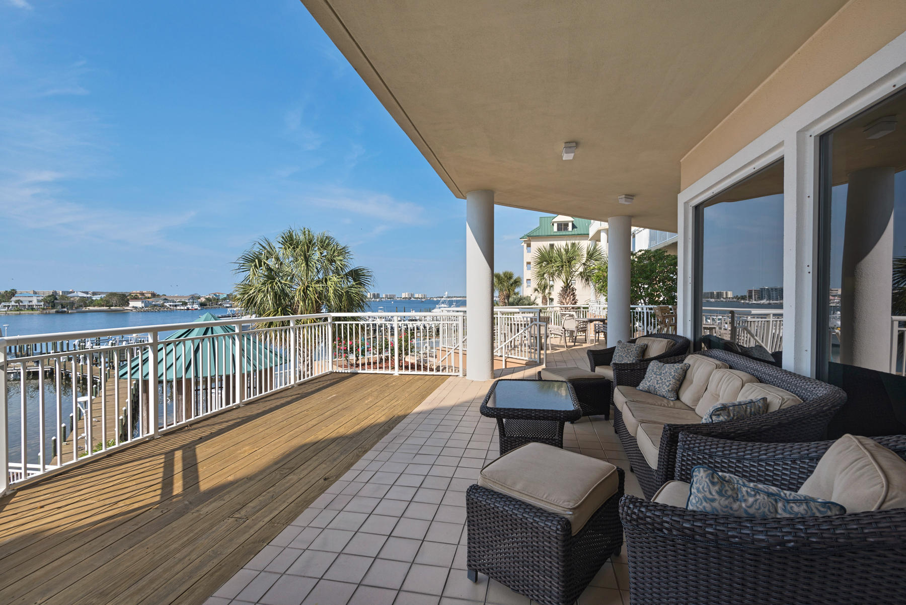 GRAND HARBOR - Residential